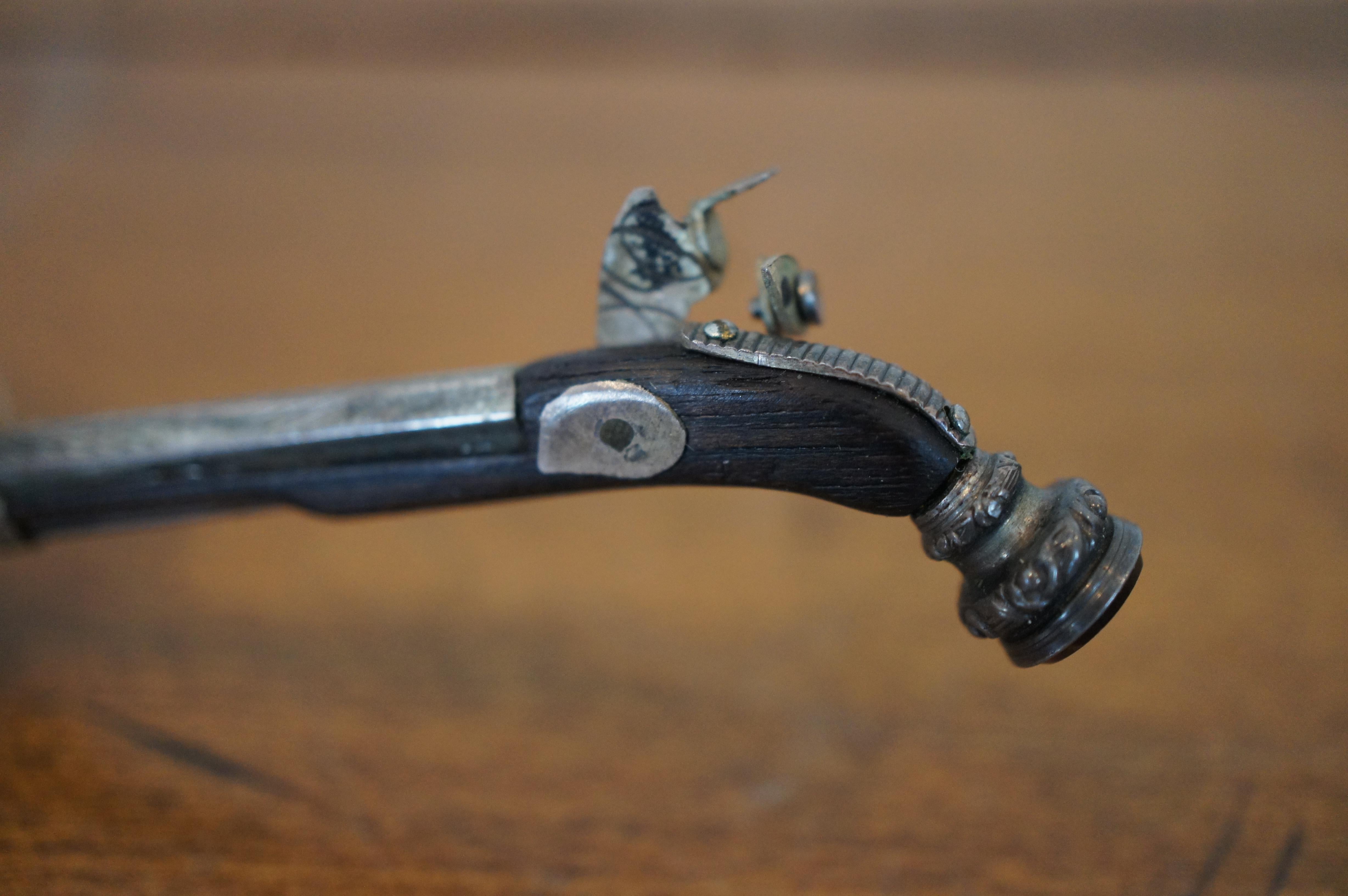 Antique Miniature Toy Replica Flintlock Pistol Rifle Powder Flask & Case  4