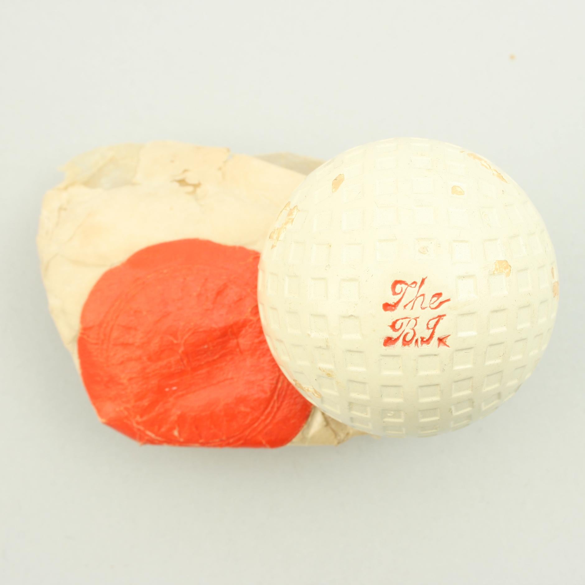 Antiker mintfarbener gemusterter Golfball aus Mesh 'B.i' (Mitte des 20. Jahrhunderts) im Angebot