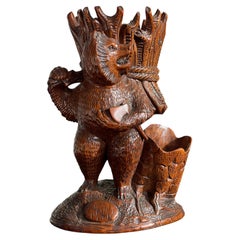 Antiguo y nuevo, oso leñador de Black Forest tallado de primera calidad c. Escultura Axe