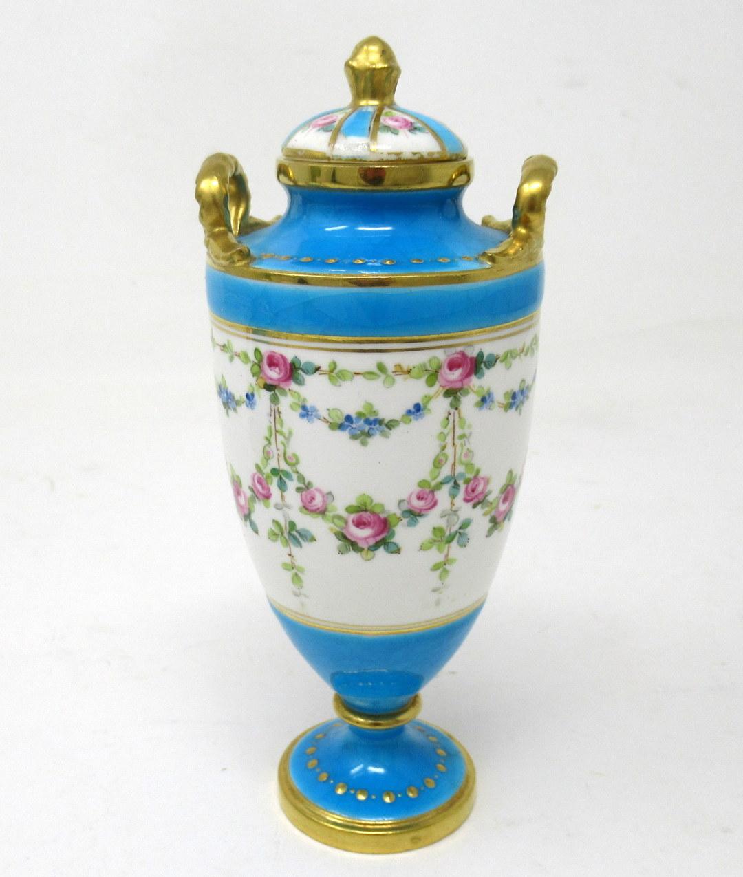 Hand-Painted Antique Minton Staffordshire Porcelain Ewer Urn Vase Centerpiece Roses Turquoise For Sale