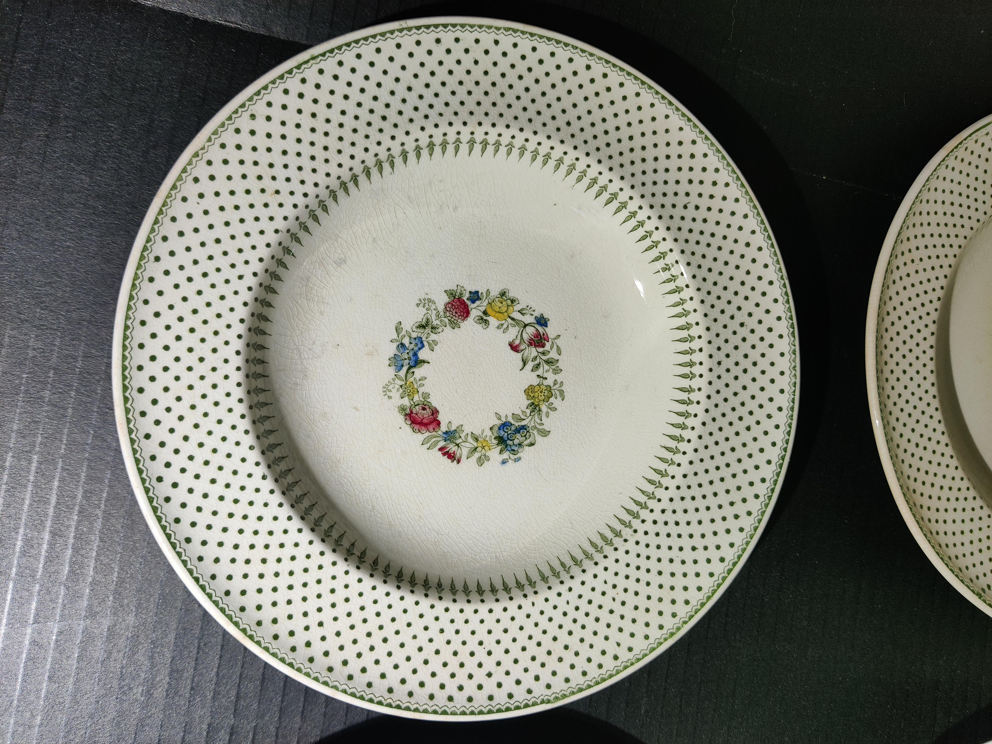 Bols à soupe et couronnes anciens Mintons et Boyle Spot and Wreath en vente 2