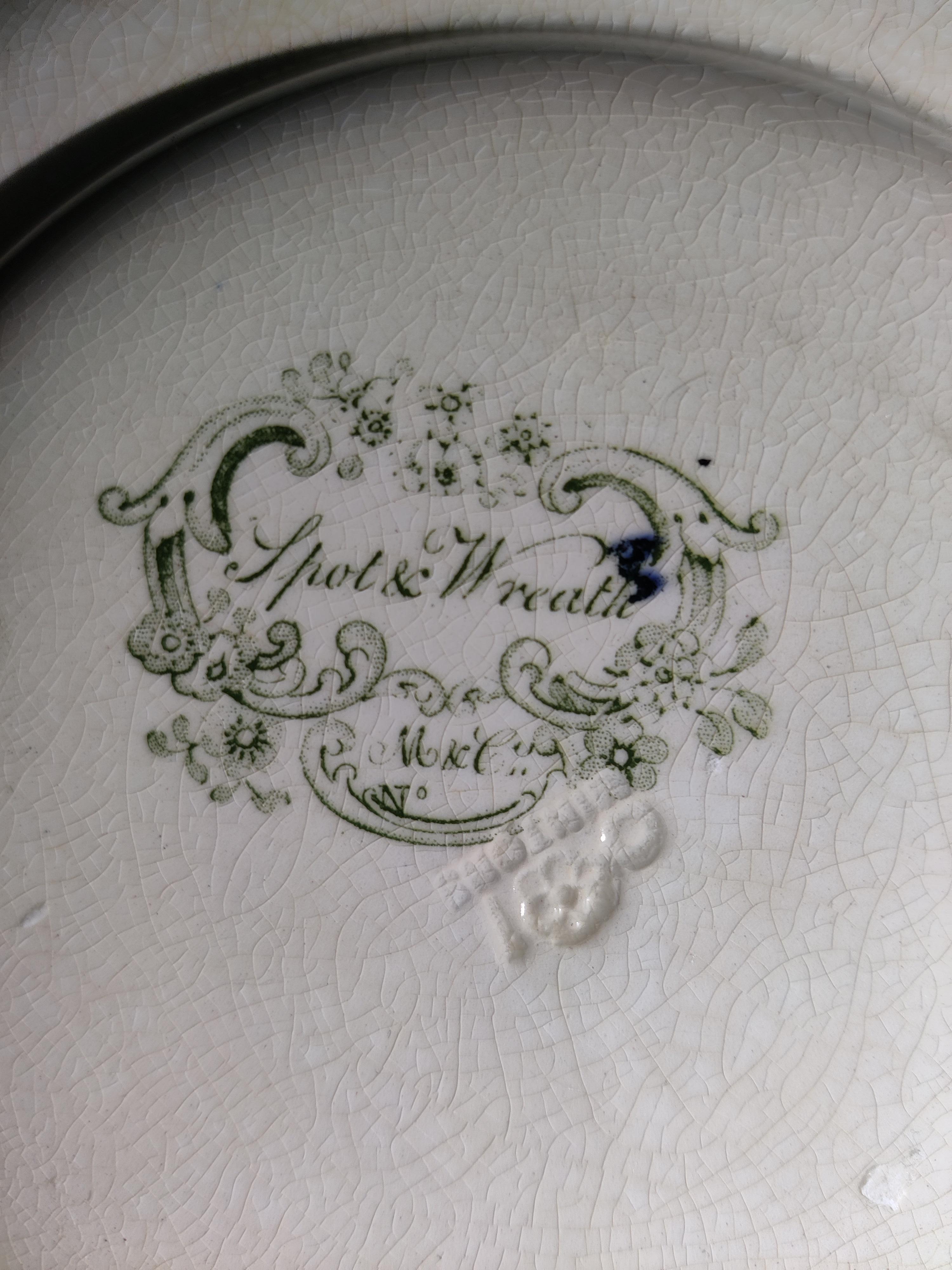 Bols à soupe et couronnes anciens Mintons et Boyle Spot and Wreath en vente 3