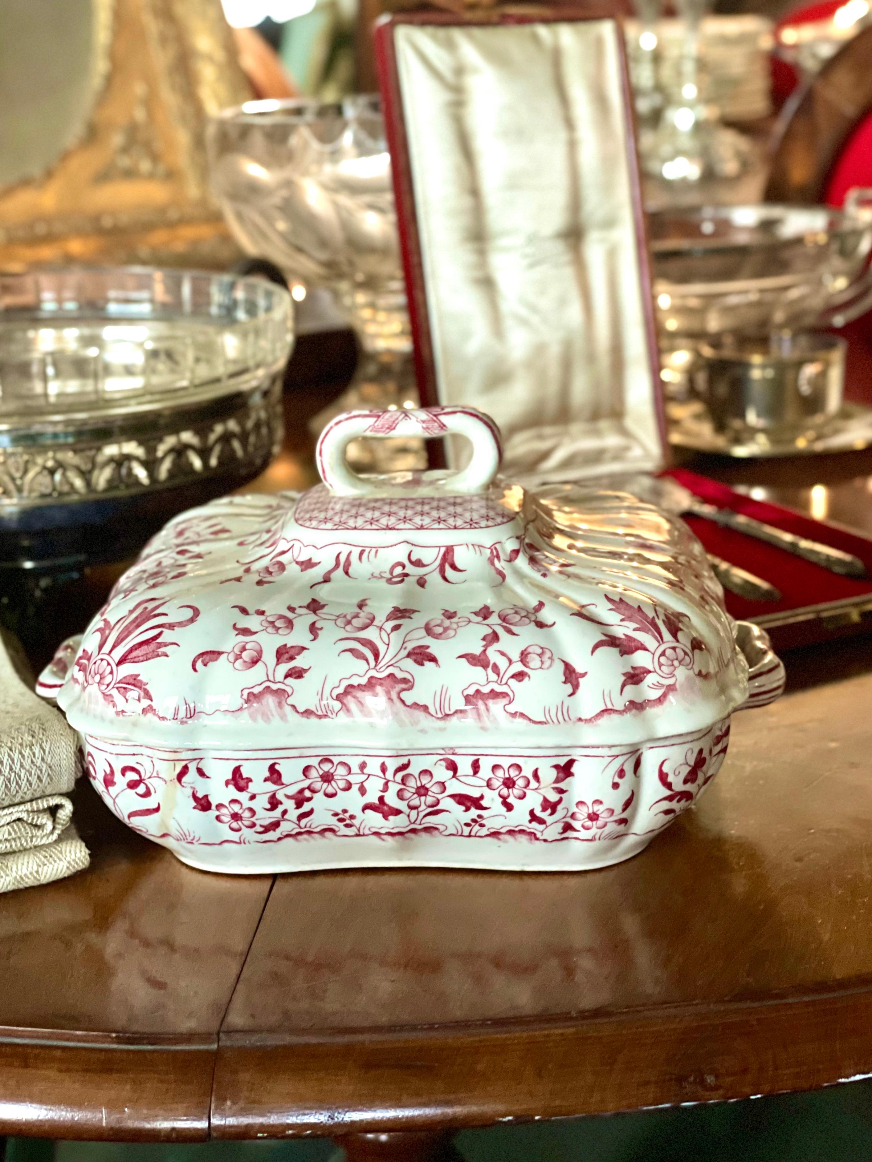 Antiguo Plato para Verduras con Tapa Minton's en Patrón Montrose, Siglo XIX en venta 11