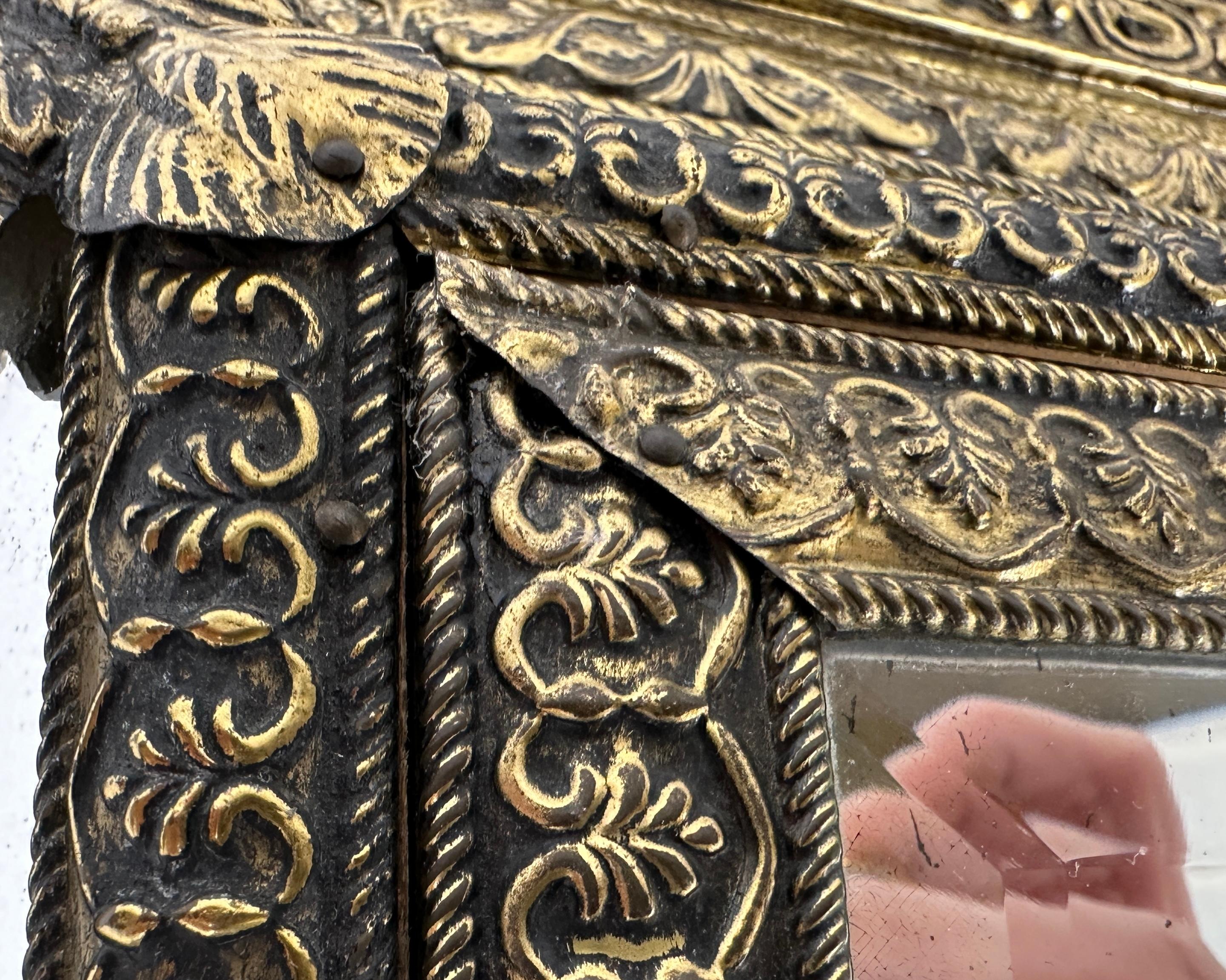 Antique Mirror Cabinet de soins pour vêtements/Keys Bronze 1930s, France en vente 3