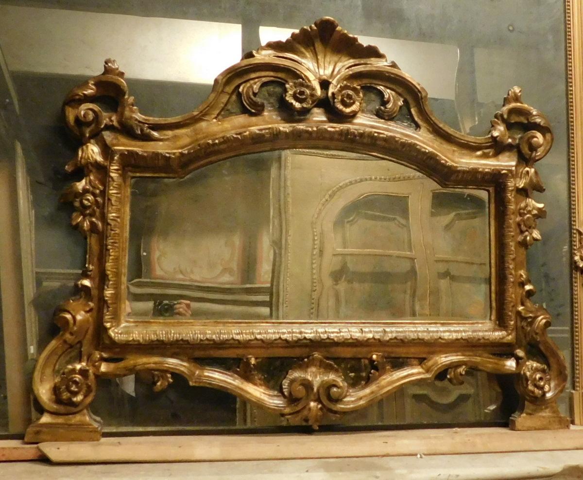 italien Miroir ancien en bois doré et laqué, 19ème siècle, Italie en vente