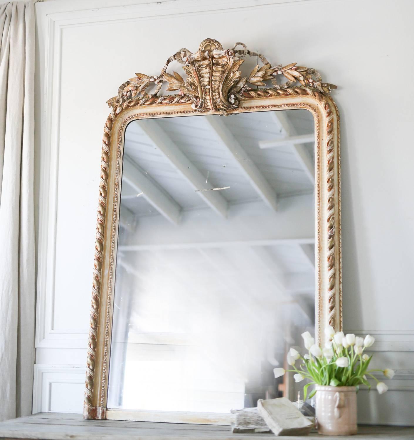 Antique Mirror in Light Gilt and Distressed White Finish For Sale 2