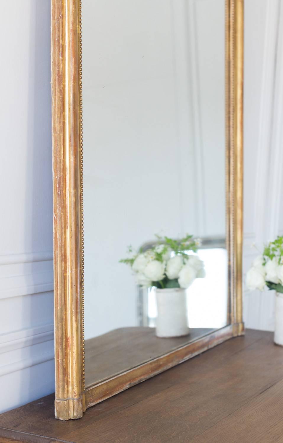 Antique Mirror with Beading and Gilt, 1880 In Good Condition For Sale In Los Angeles, CA