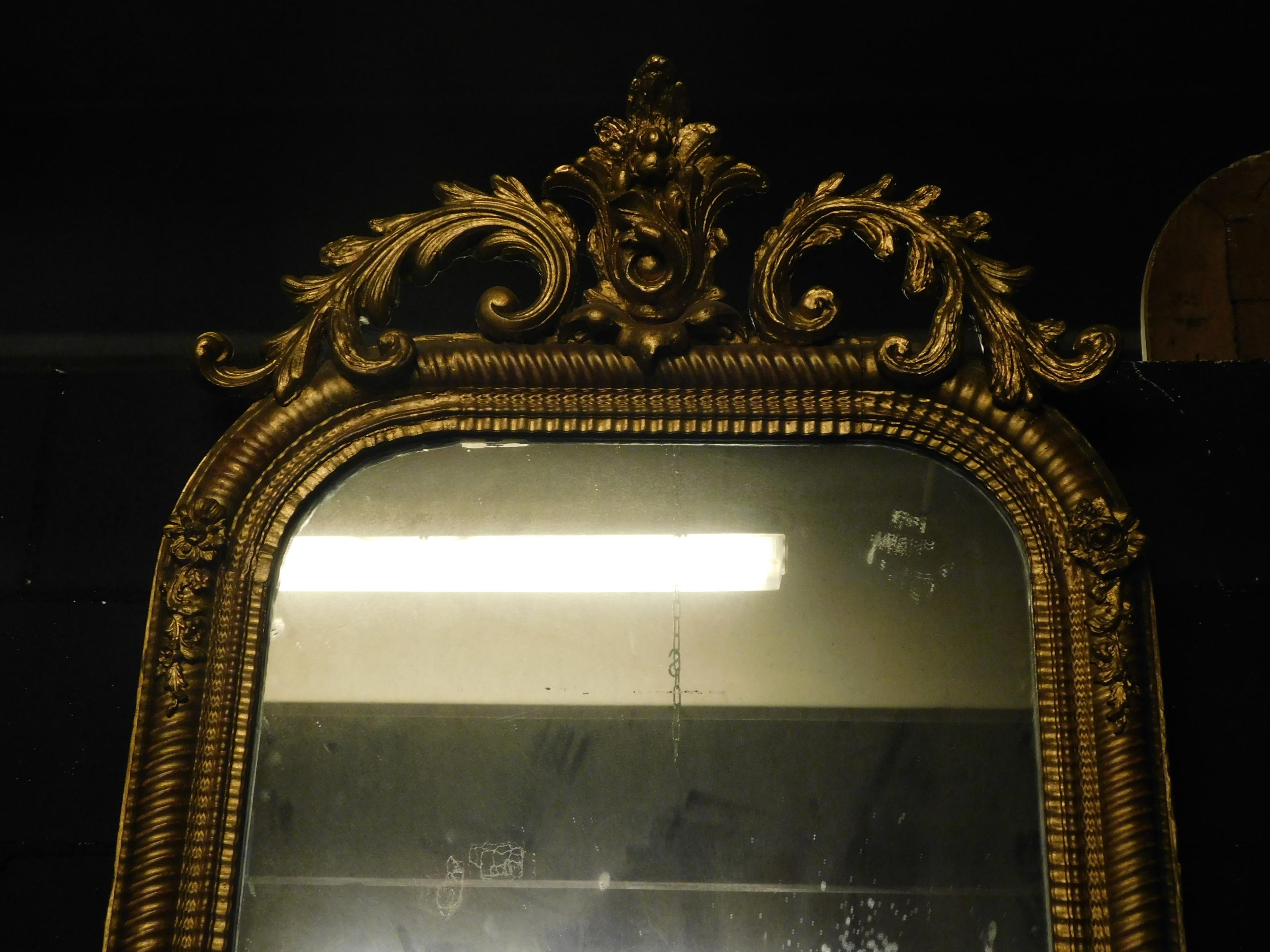 Antique Mirror with Carved and Gilded Rib, Leaves and Frames, 19th Century Italy 3