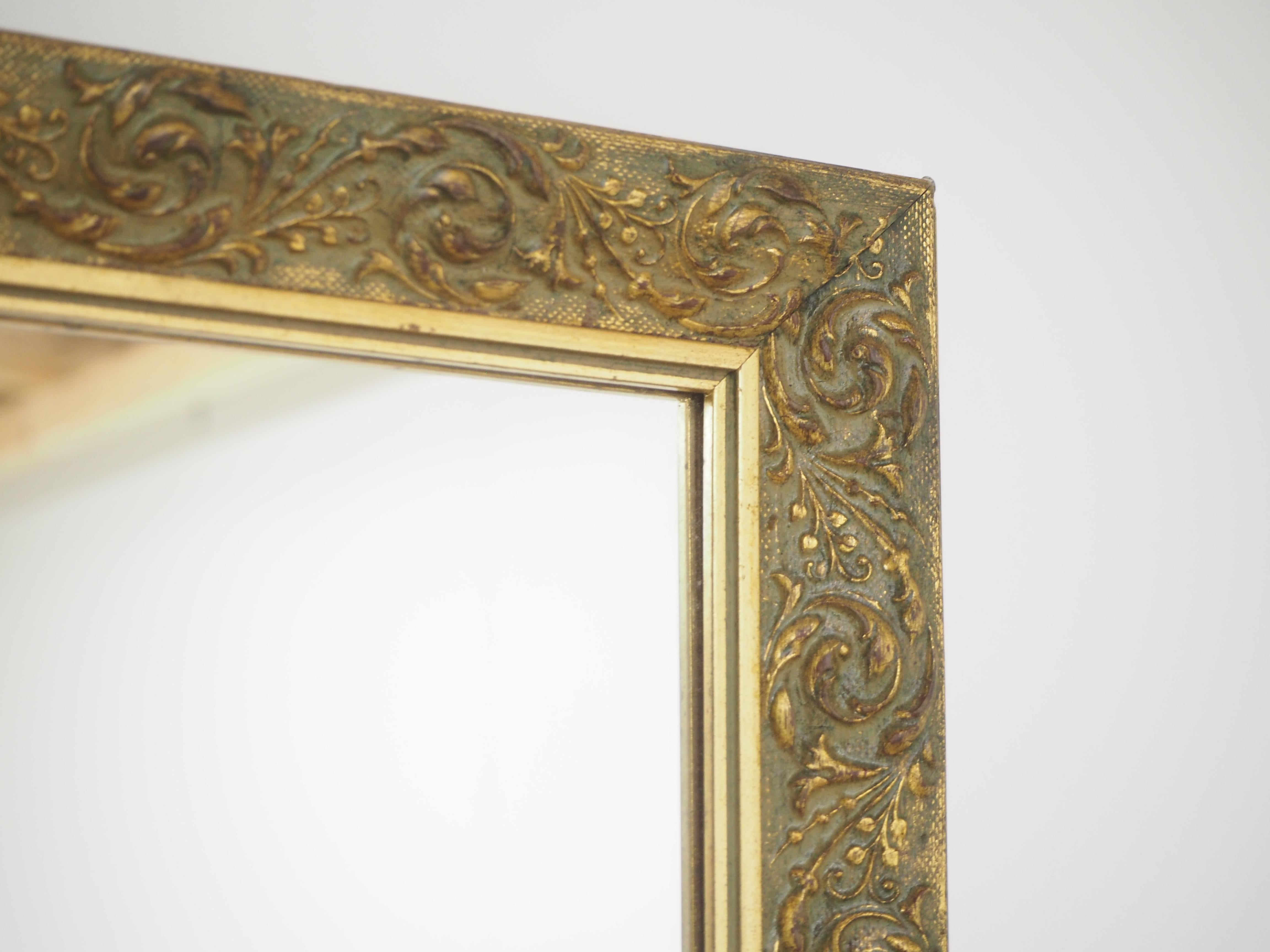 Antique Mirror with Wood Frame In Good Condition For Sale In Praha, CZ