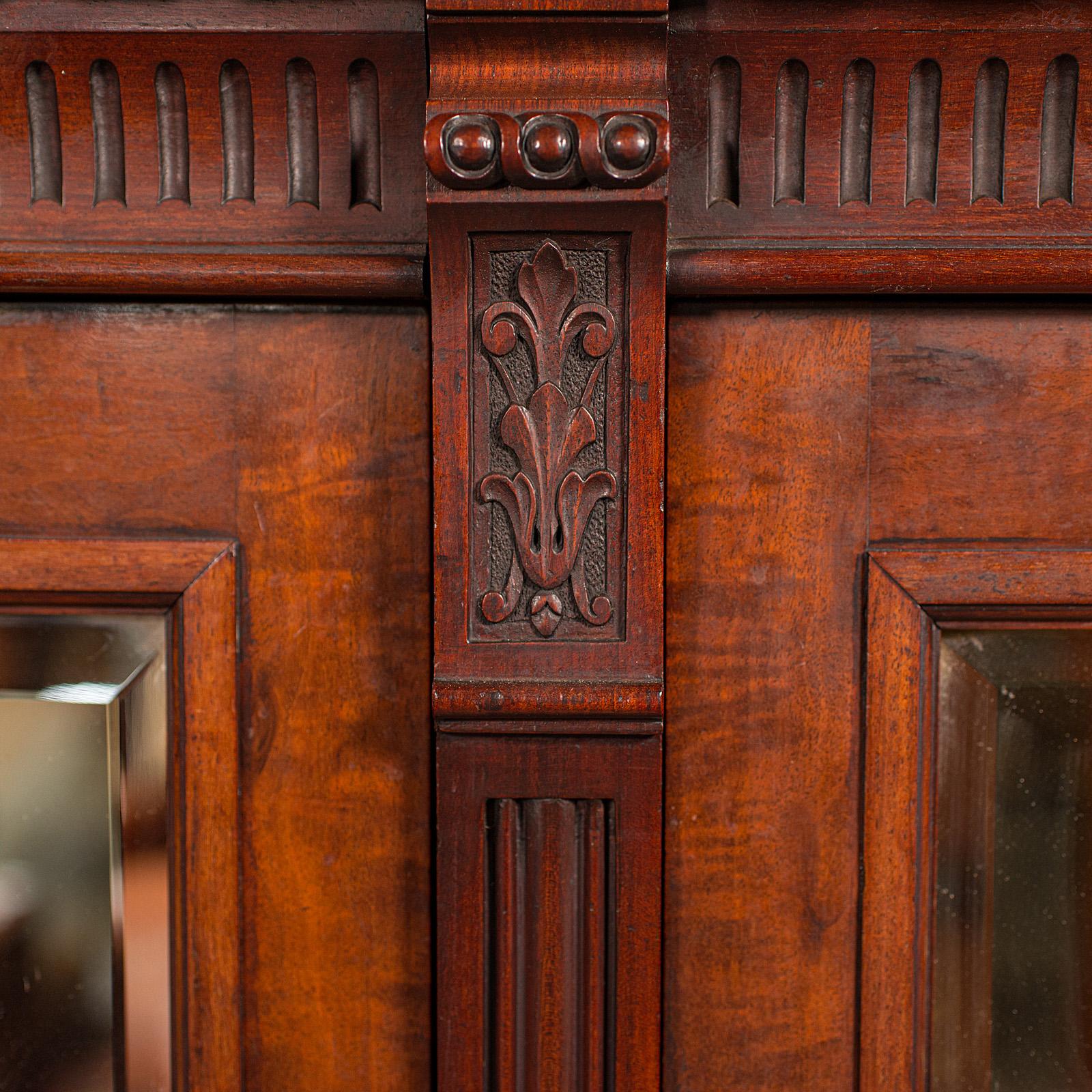 Meuble de rangement ancien en miroir, anglais, noyer, bibliothèque, armoire victorienne en vente 3