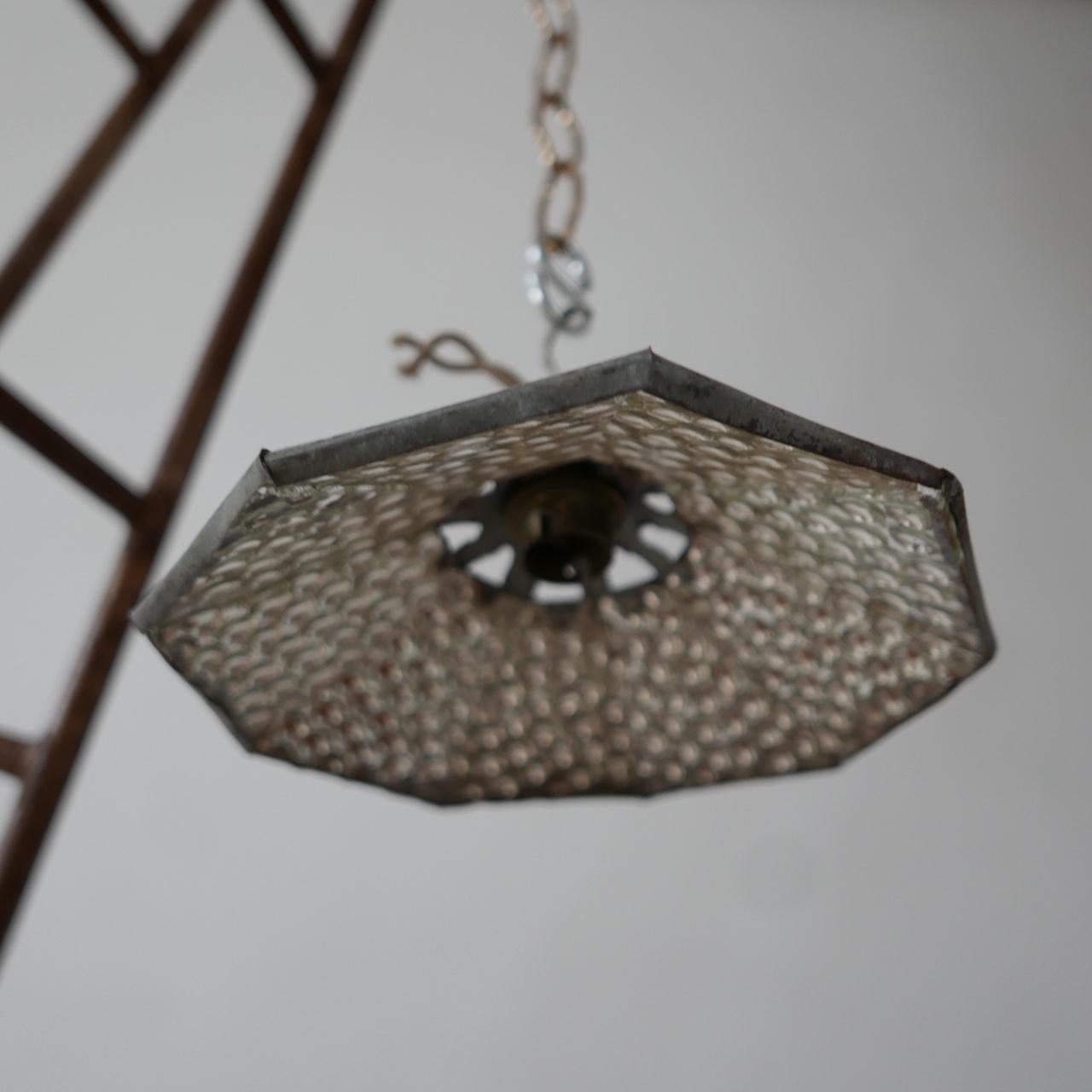 Abat-jour à suspension en verre miroir ancien en vente 4