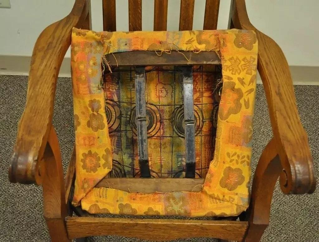 Antique Mission Arts & Crafts Carved Solid Oak Rocking Lounge Chair Rocker vtg en vente 2