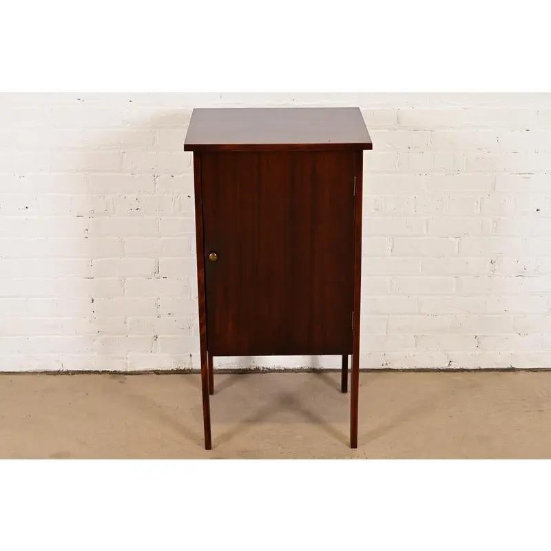 Antiguo gabinete de música Mission Arts & Crafts de caoba, Circa 1900 Artes y manualidades en venta