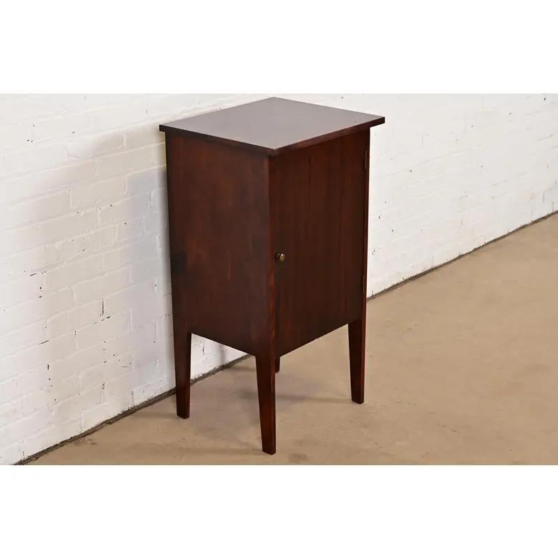 Antiguo gabinete de música Mission Arts & Crafts de caoba, Circa 1900 en Bueno estado para la venta en South Bend, IN