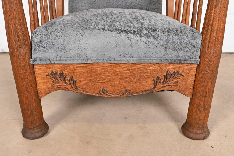 Antique Mission Arts and Crafts Oak and Leather Reclining Morris Chair