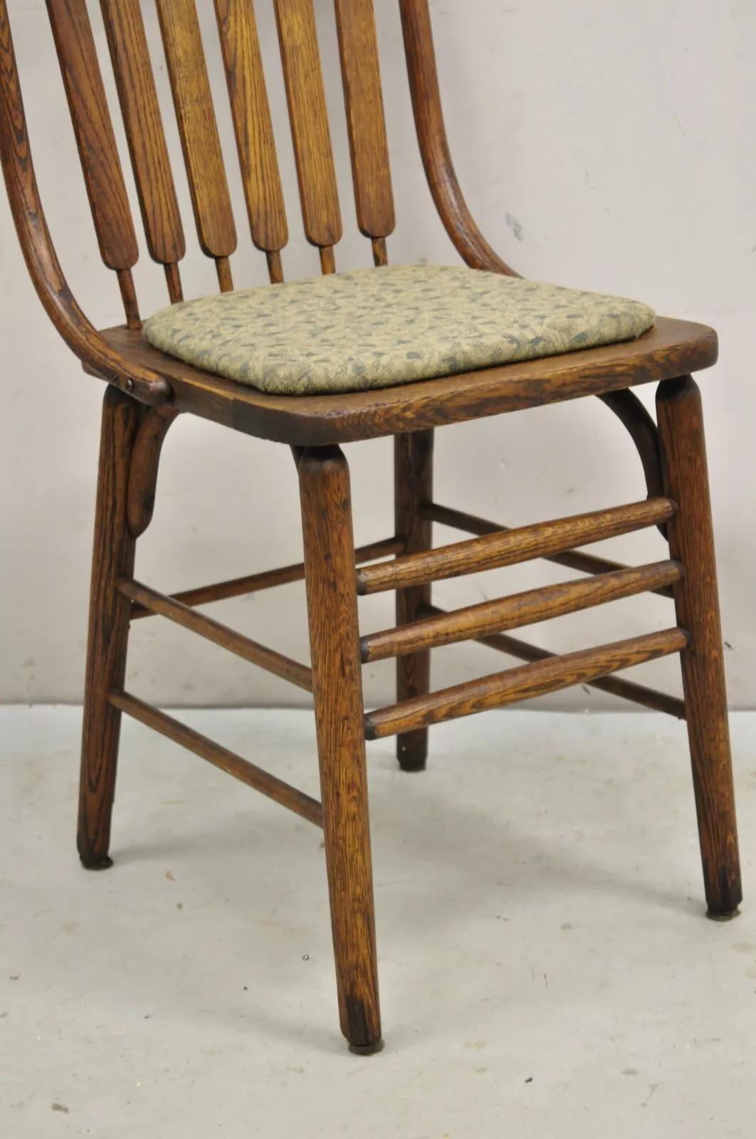 20th Century Antique Mission Arts & Crafts Oak Bentwood Slat Back Dining Chairs - Set of 4 For Sale