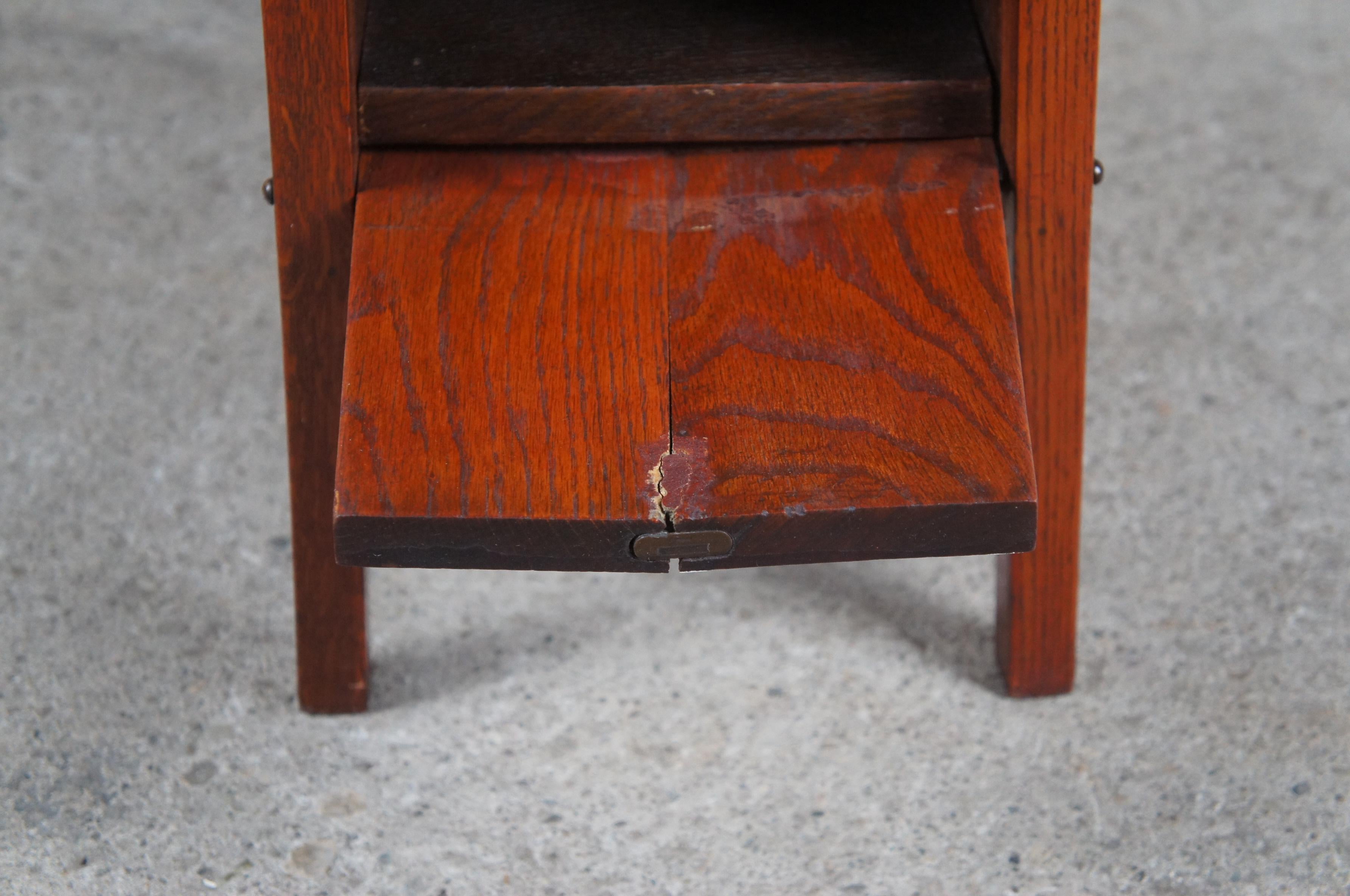North American Antique Mission Arts & Crafts Red Oak Tiered Smoking Stand Pedestal Side Table
