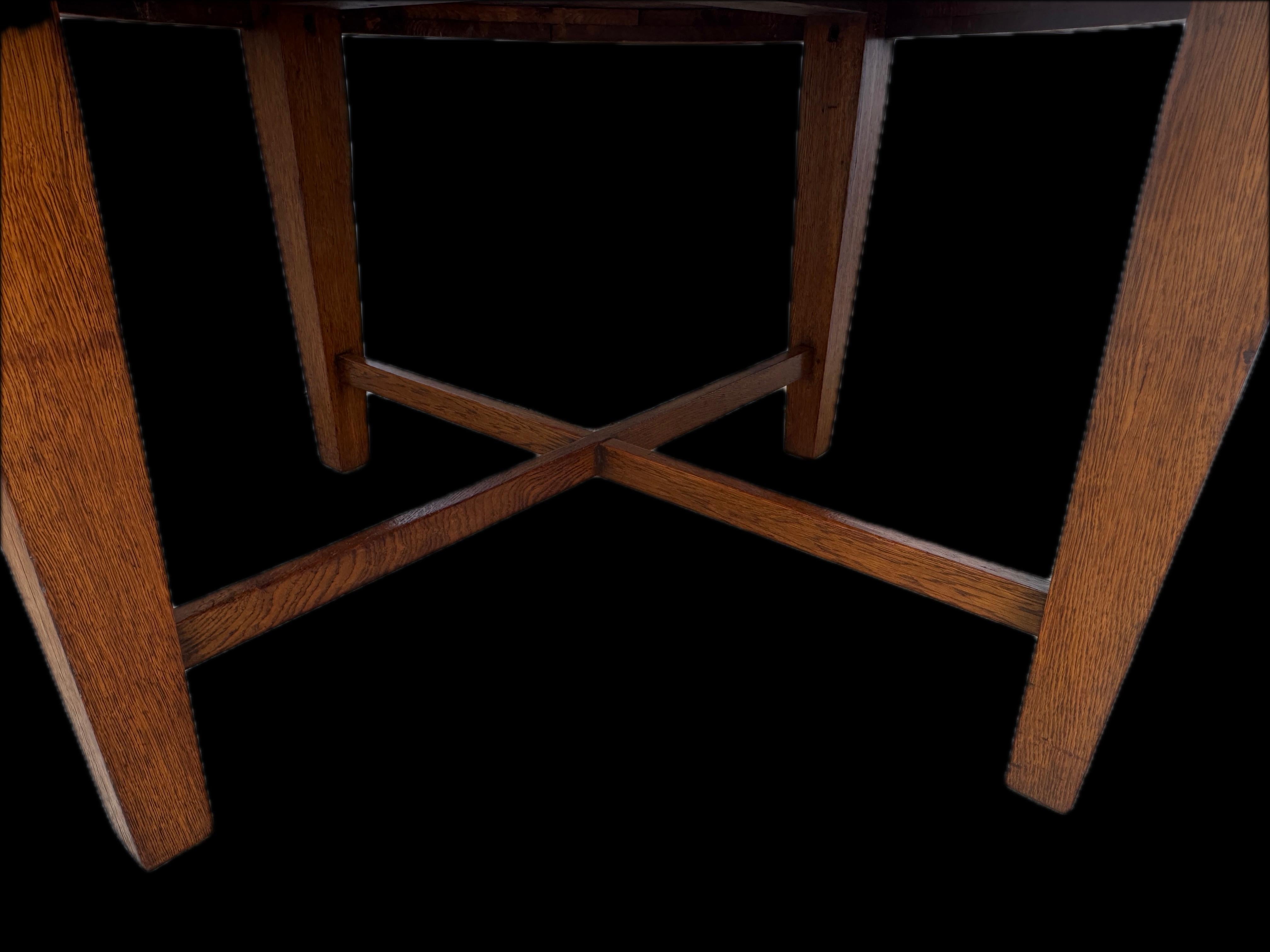 Antico tavolo da pranzo Mission Arts & Crafts rotondo in quercia segata a quarto, CIRCA 1900 in vendita 1