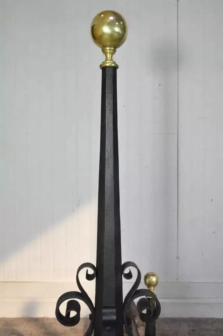 Antiguo juego de hierro forjado y latón con volutas Mission Arts & Crafts en Bueno estado para la venta en Philadelphia, PA
