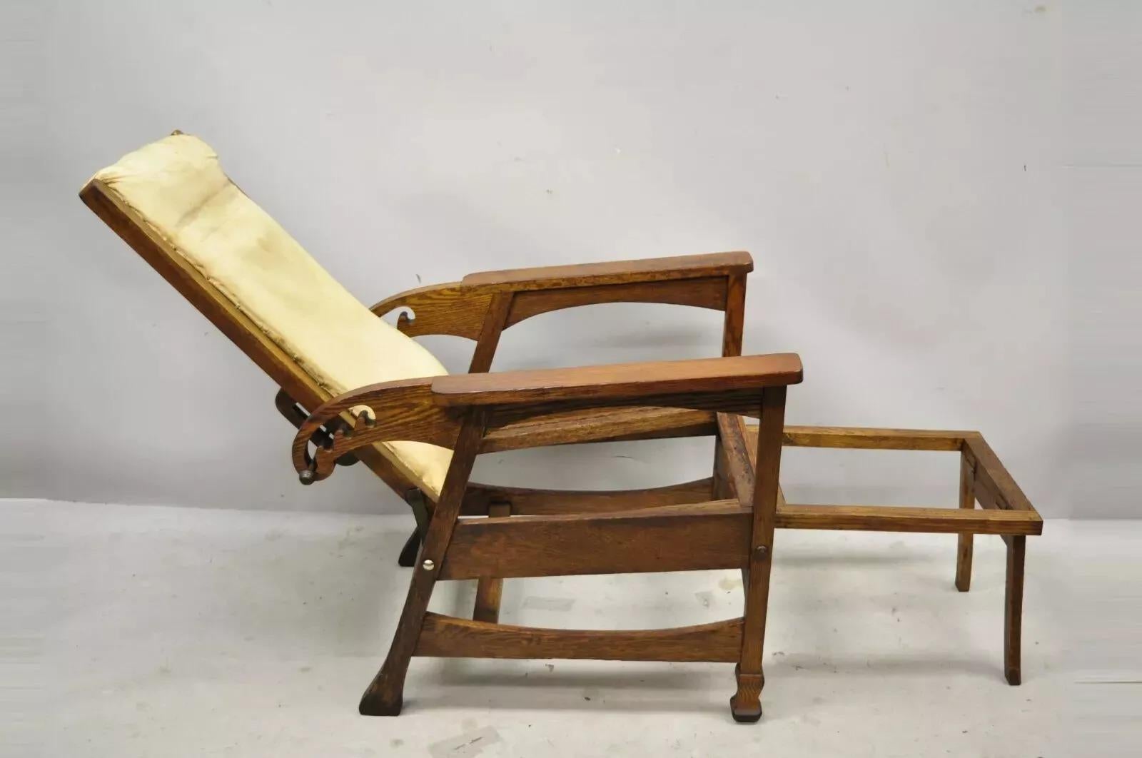 Inconnu Ancienne Mission Oak Arts & Craft Chaise Morris inclinable avec repose-pieds pivotant Ottoman en vente