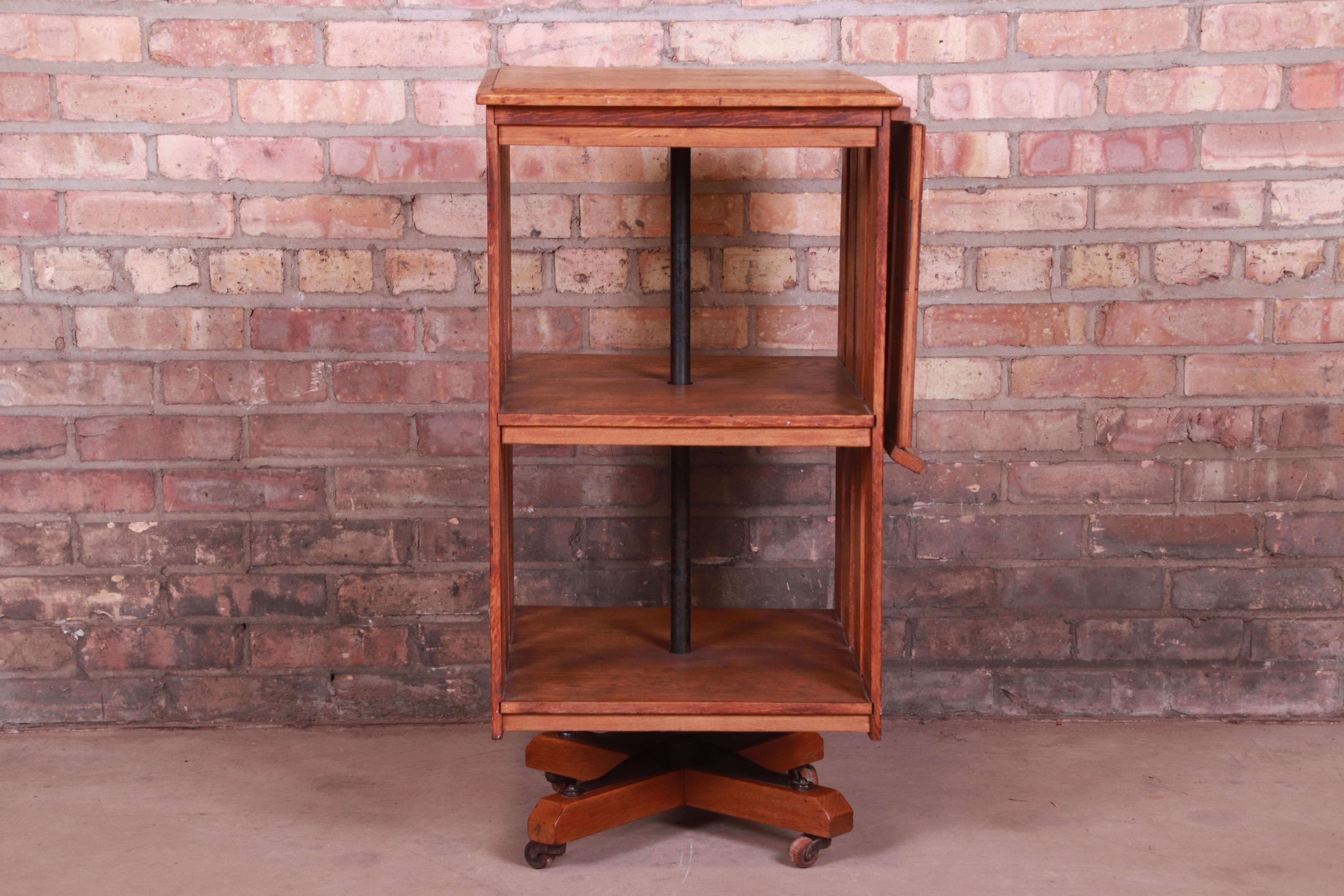 Arts and Crafts Antique Mission Oak Arts & Crafts Revolving Bookstand, circa 1900