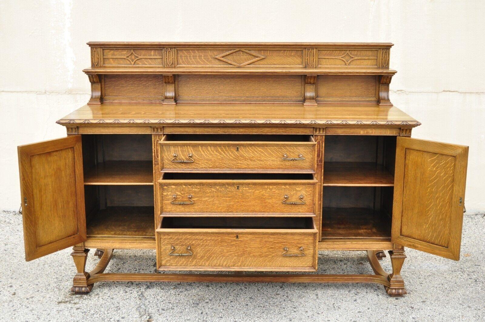 Antique Mission Oak Arts & Crafts Sideboard Buffet by Grand Rapids Furniture Co. In Good Condition In Philadelphia, PA