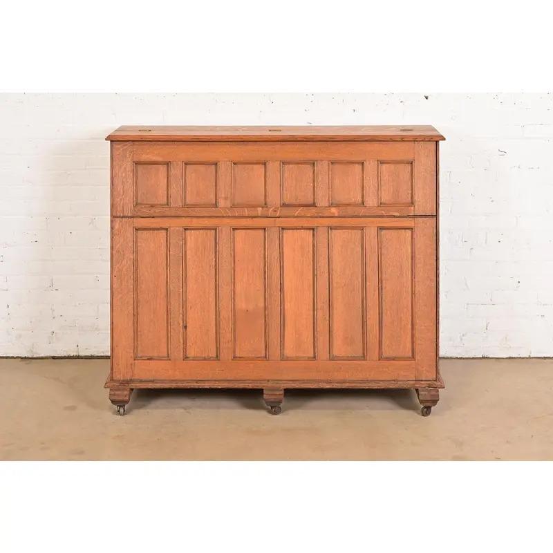 American Antique Mission Oak Arts & Crafts Standing Map Case, Circa 1900 For Sale