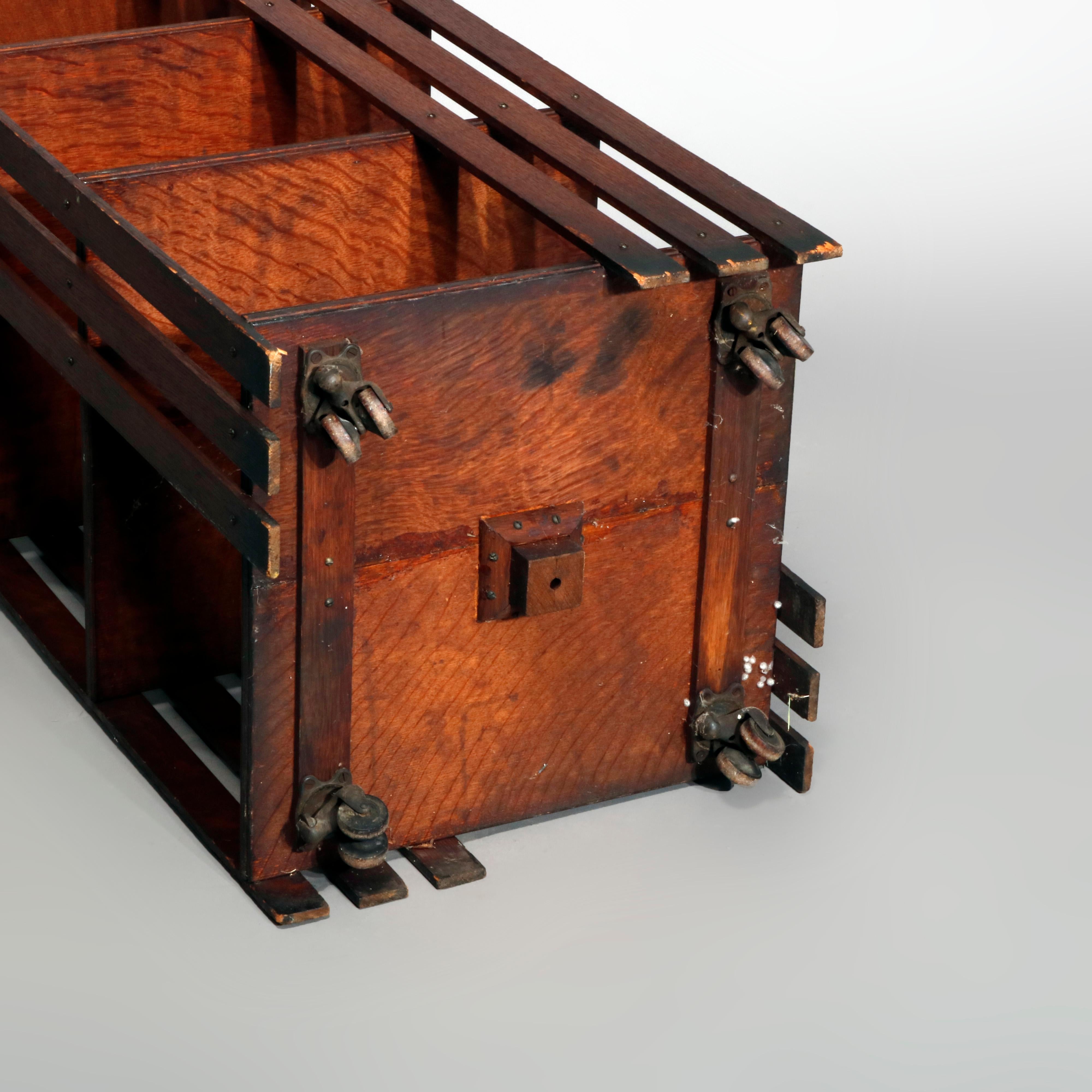 Antique Mission Oak Arts & Crafts Style Oak Revolving Bookcase, circa 1920 In Good Condition In Big Flats, NY