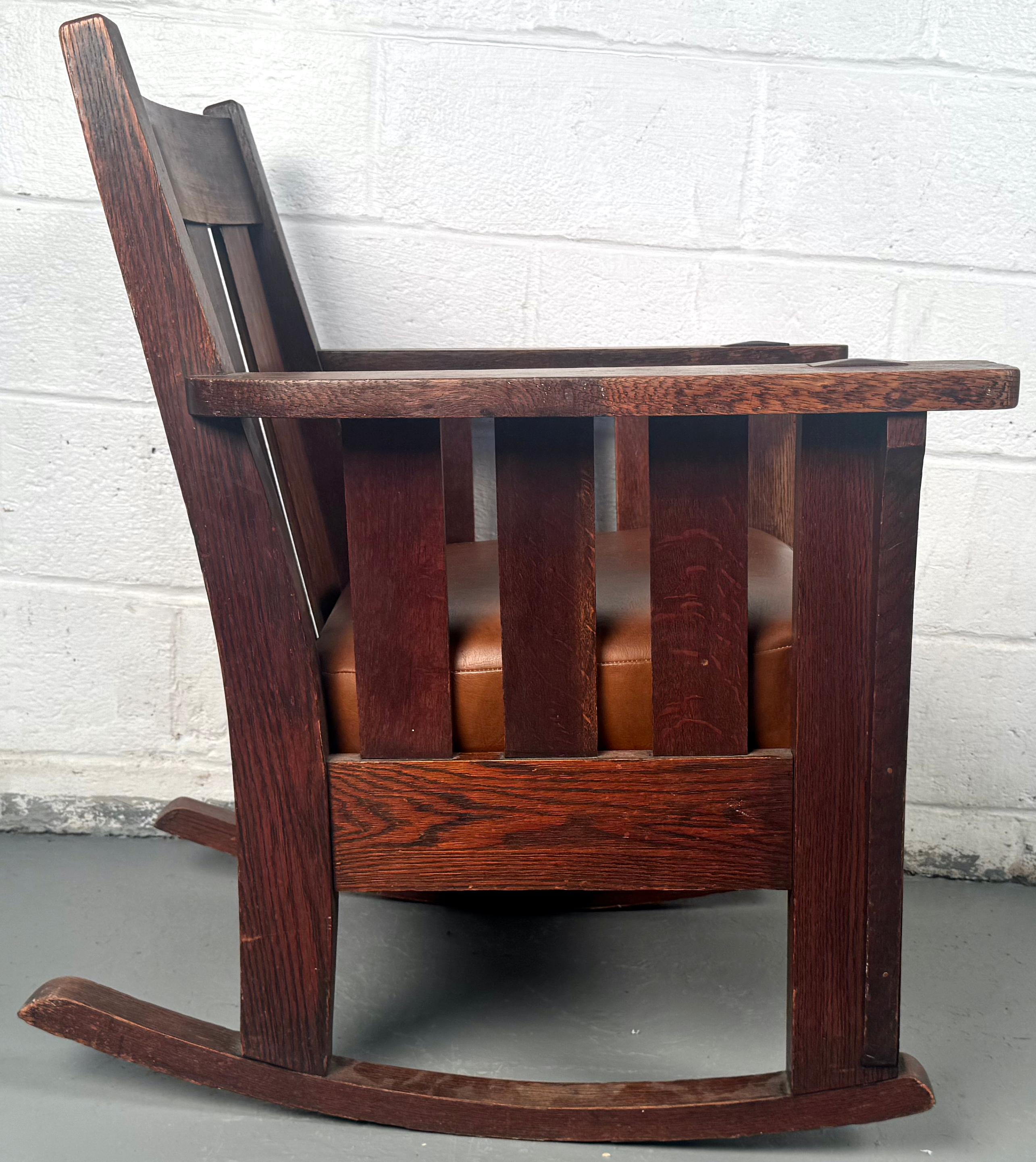 Silla mecedora antigua Mission Oak de Stickley en venta 2