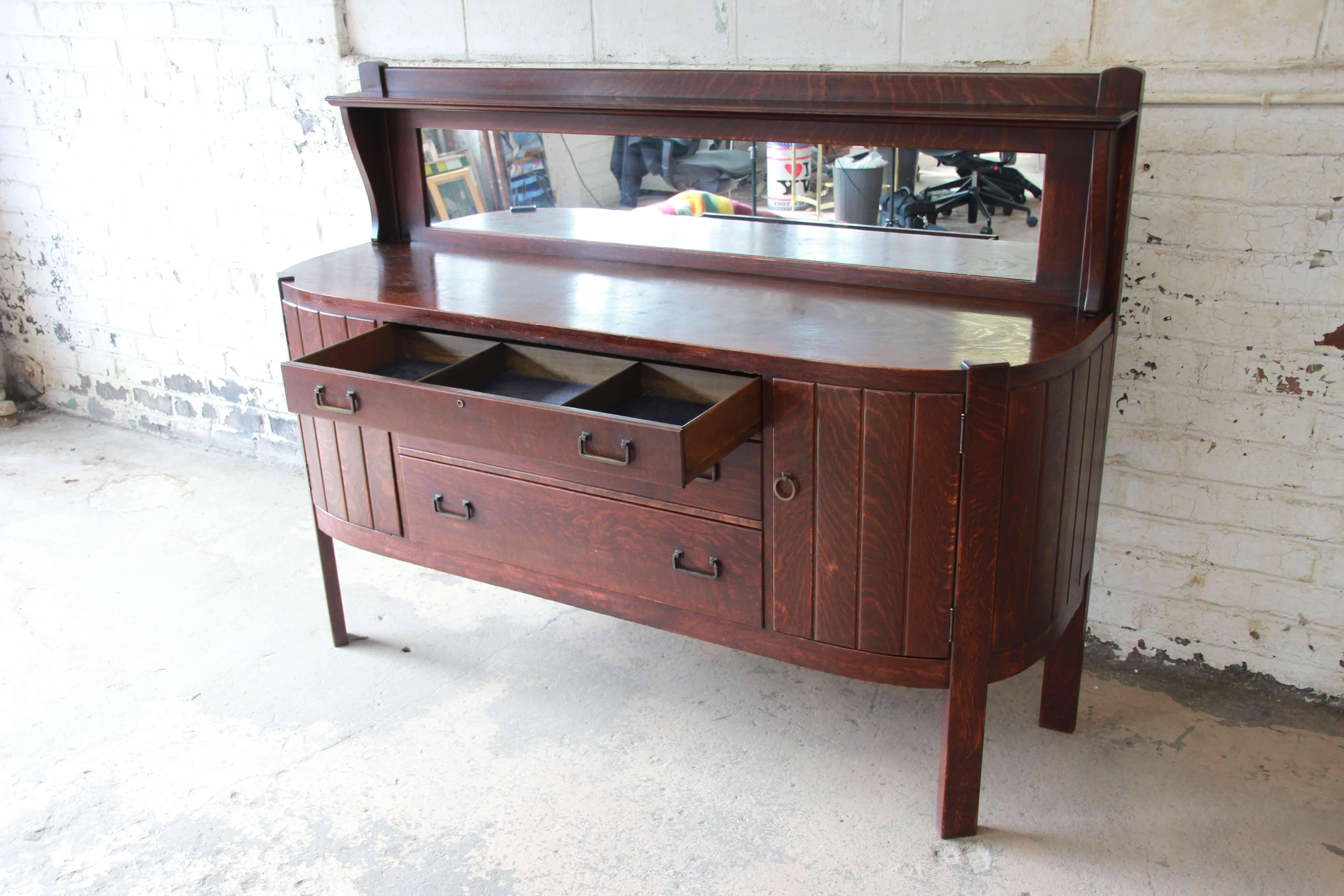 Antique Mission Oak Sideboard by Grand Rapids Chair Co., circa 1910 In Good Condition In South Bend, IN