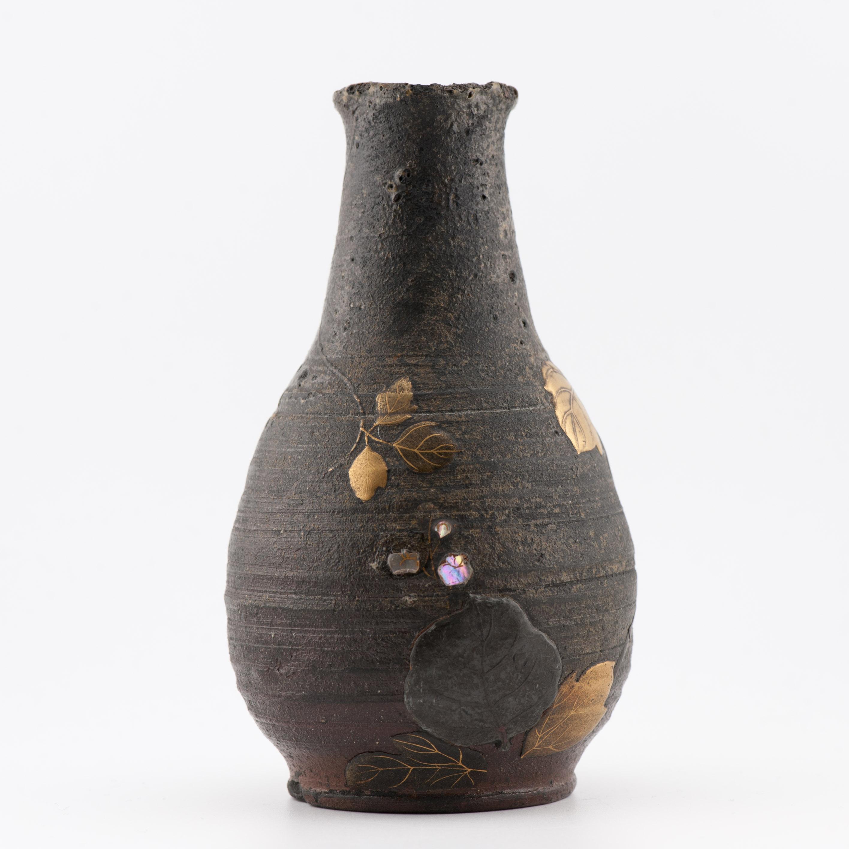 Antique Mixed Metal Japanese Shibuichi Vase/Ewer Bronze Japan Porcelain 19C In Good Condition For Sale In Amsterdam, Noord Holland