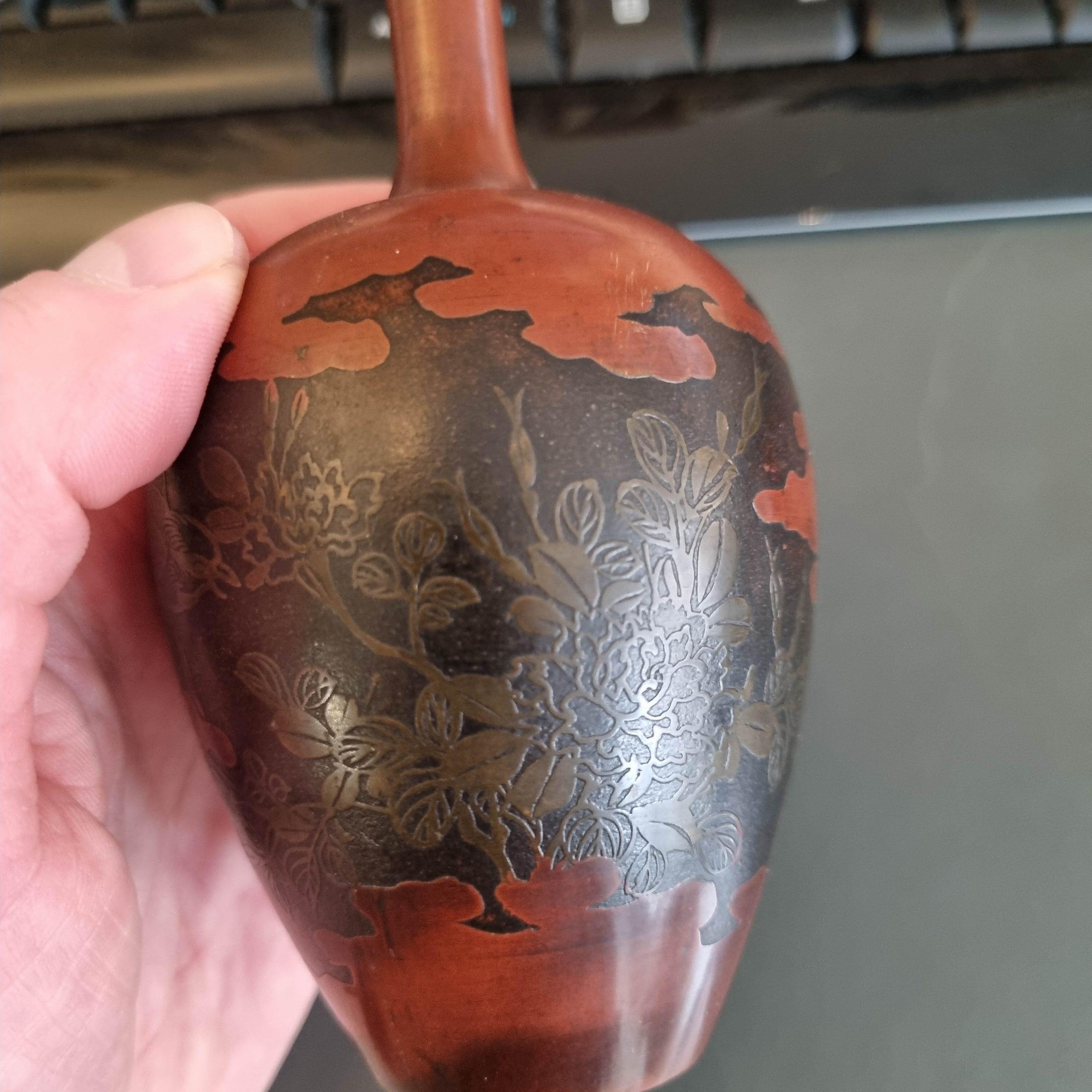 Antico vaso giapponese in metallo misto bronzo Giappone 19/20° secolo in vendita 5