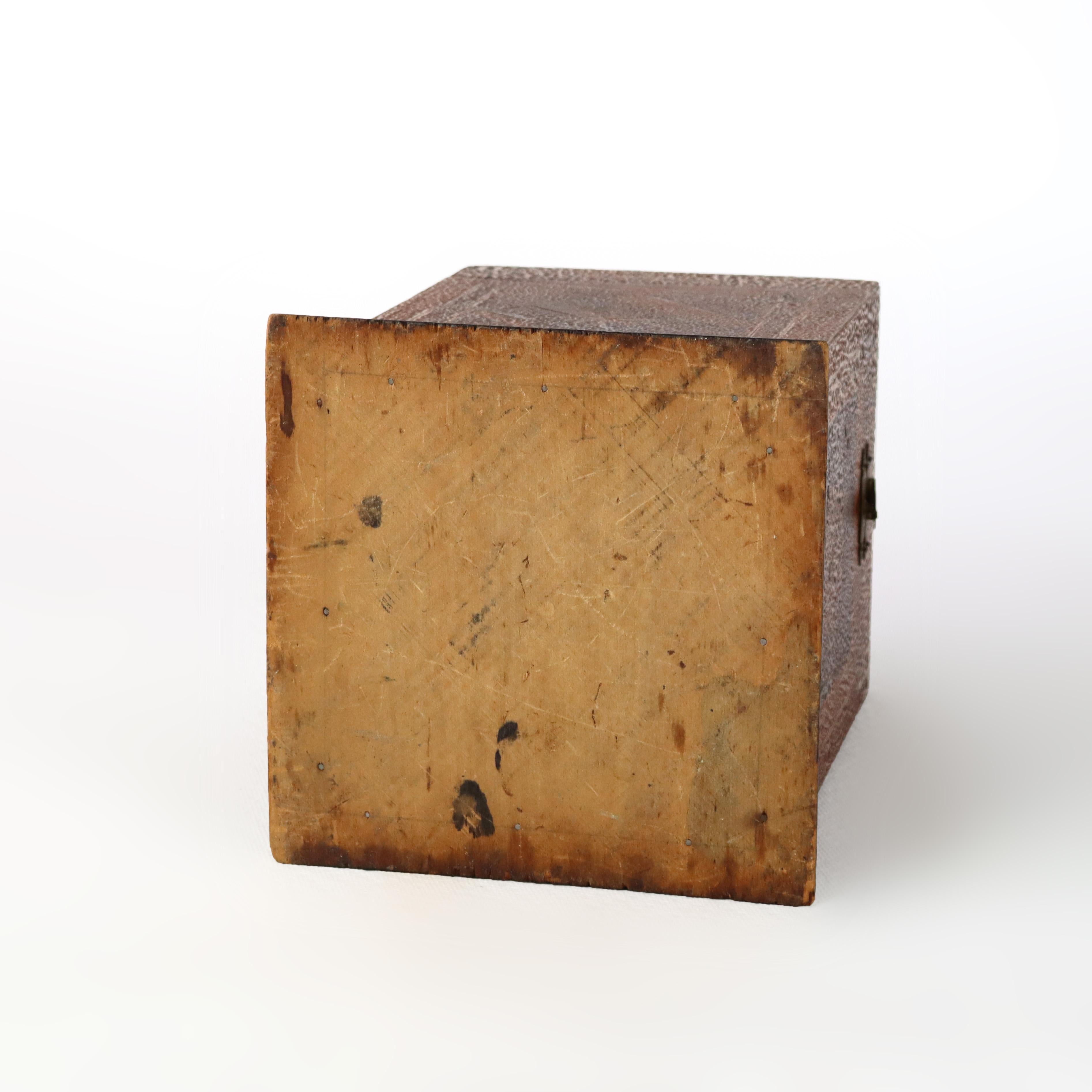 Antique Mixed Wood & Marquetry Cigar Box with Glass Insert C1910 For Sale 4