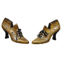 Antike Mobbs & Lewis Ltd hölzerne Englisch Schuh Leisten Womens Heel, ein Paar