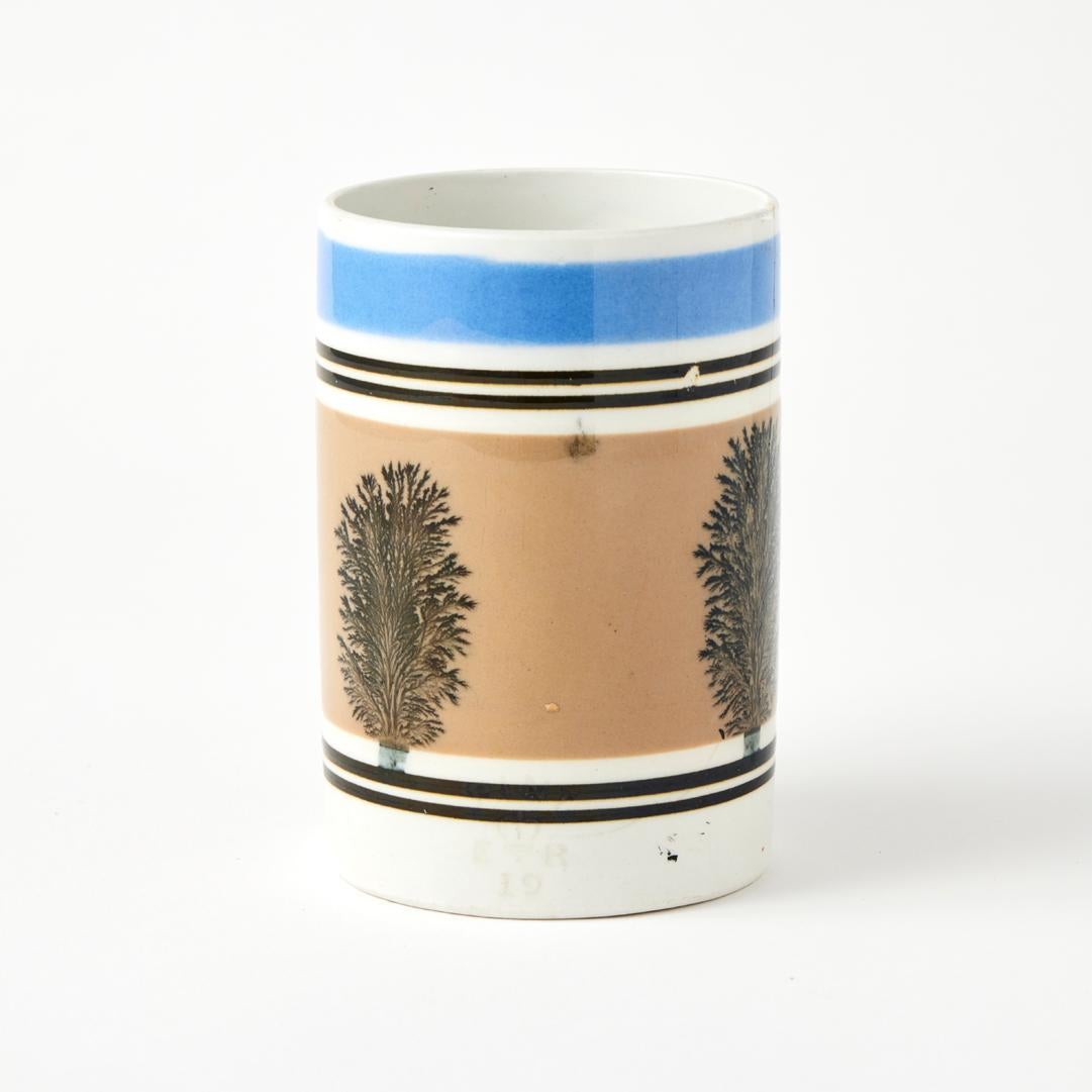 Taza antigua de Mochaware siglo XIX en venta