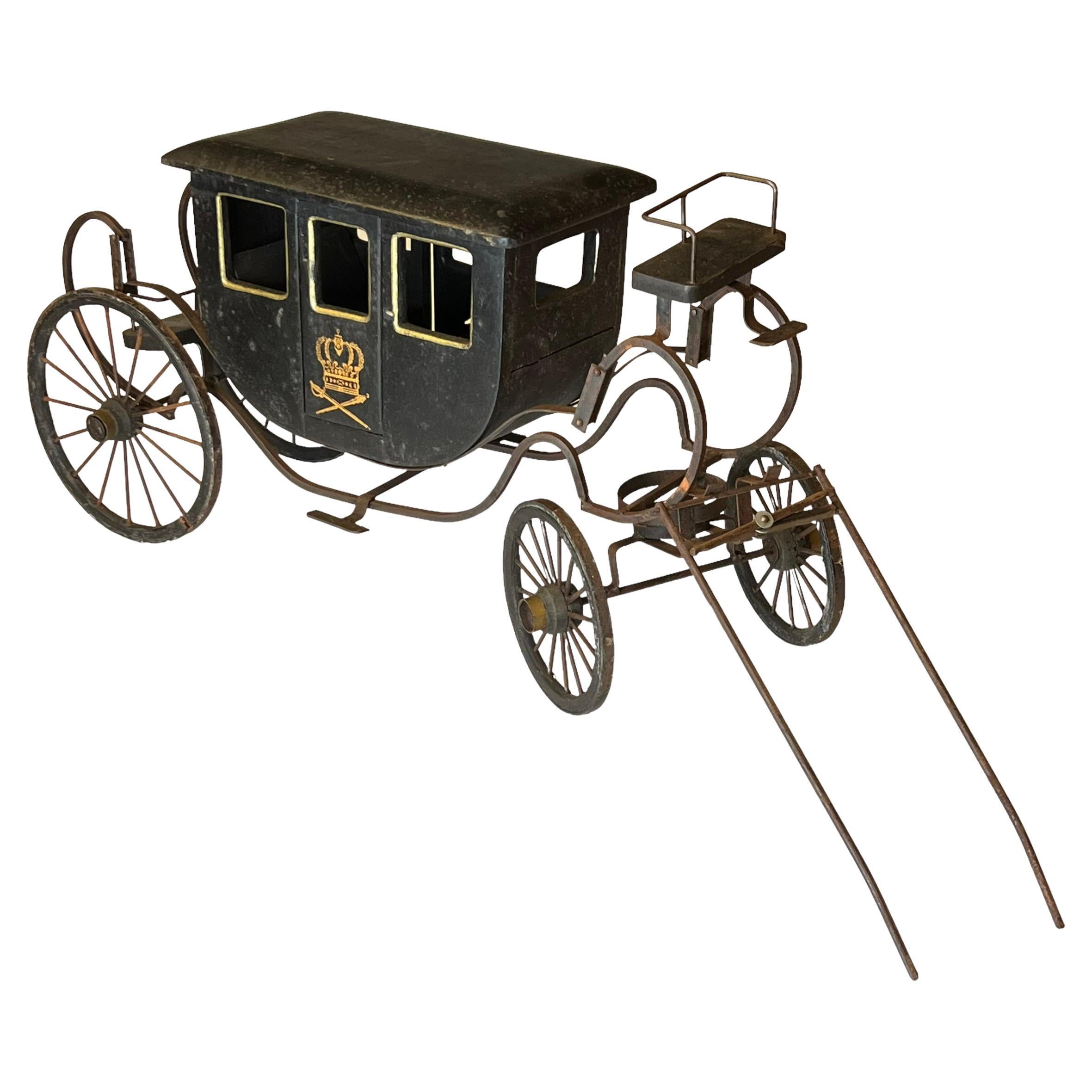 Antique Model of a Wooden and Metal Horse Carriage in 18th Century Style For Sale