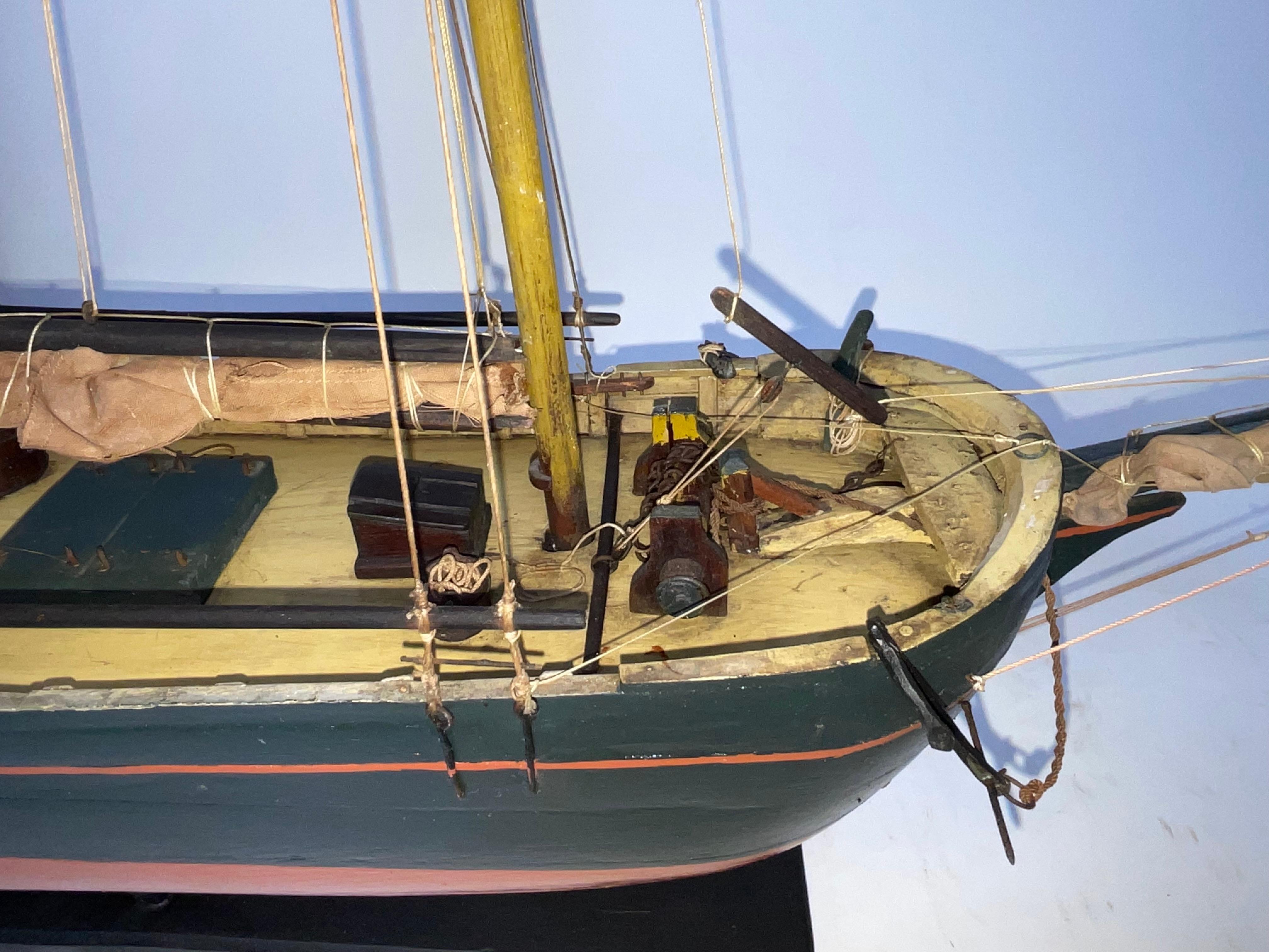Antique Model of an Eastport Pinky Fishing Schooner In Good Condition For Sale In Norwell, MA