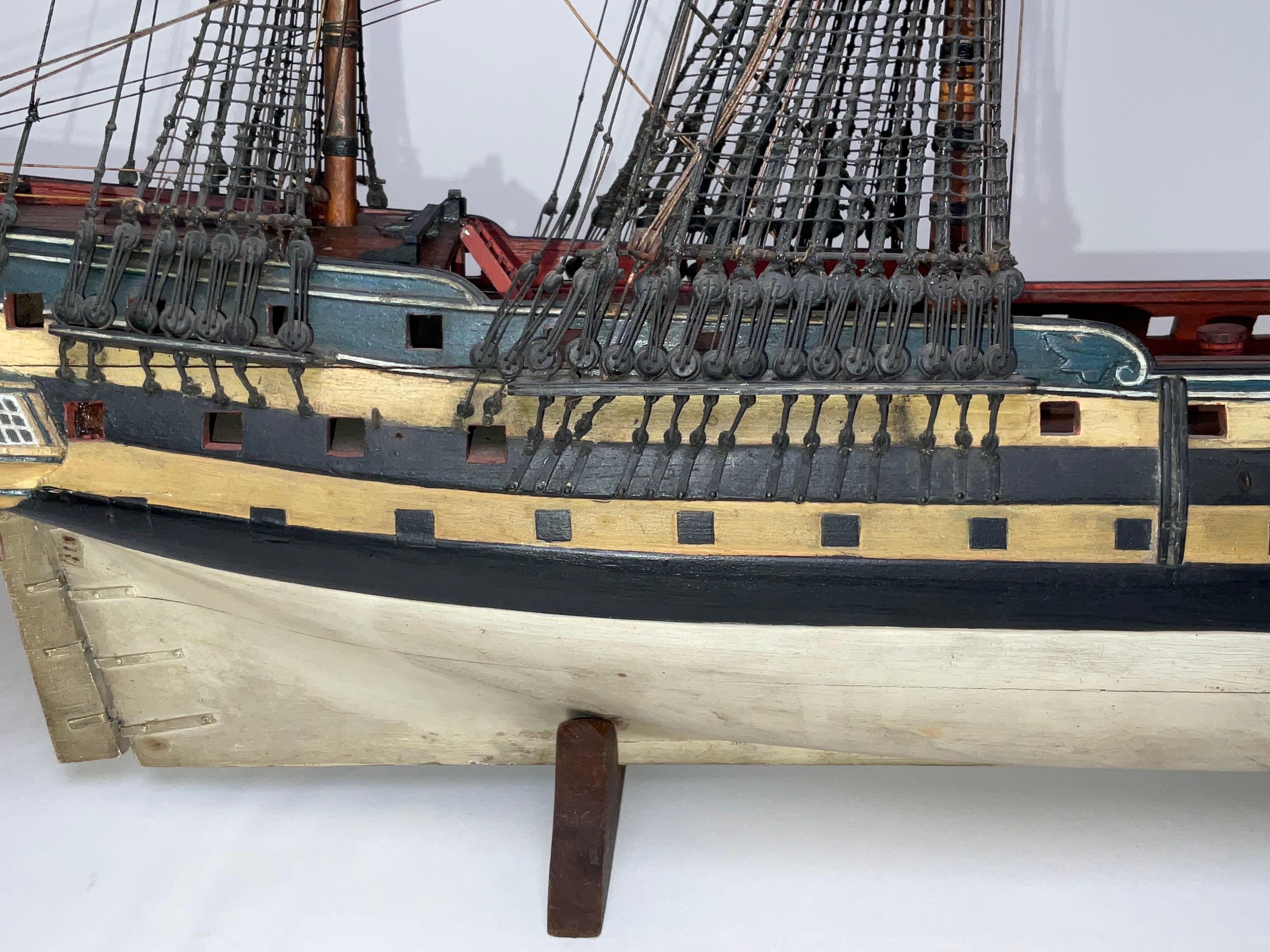 Modèle ancien d'une frise anglaise en vente 5