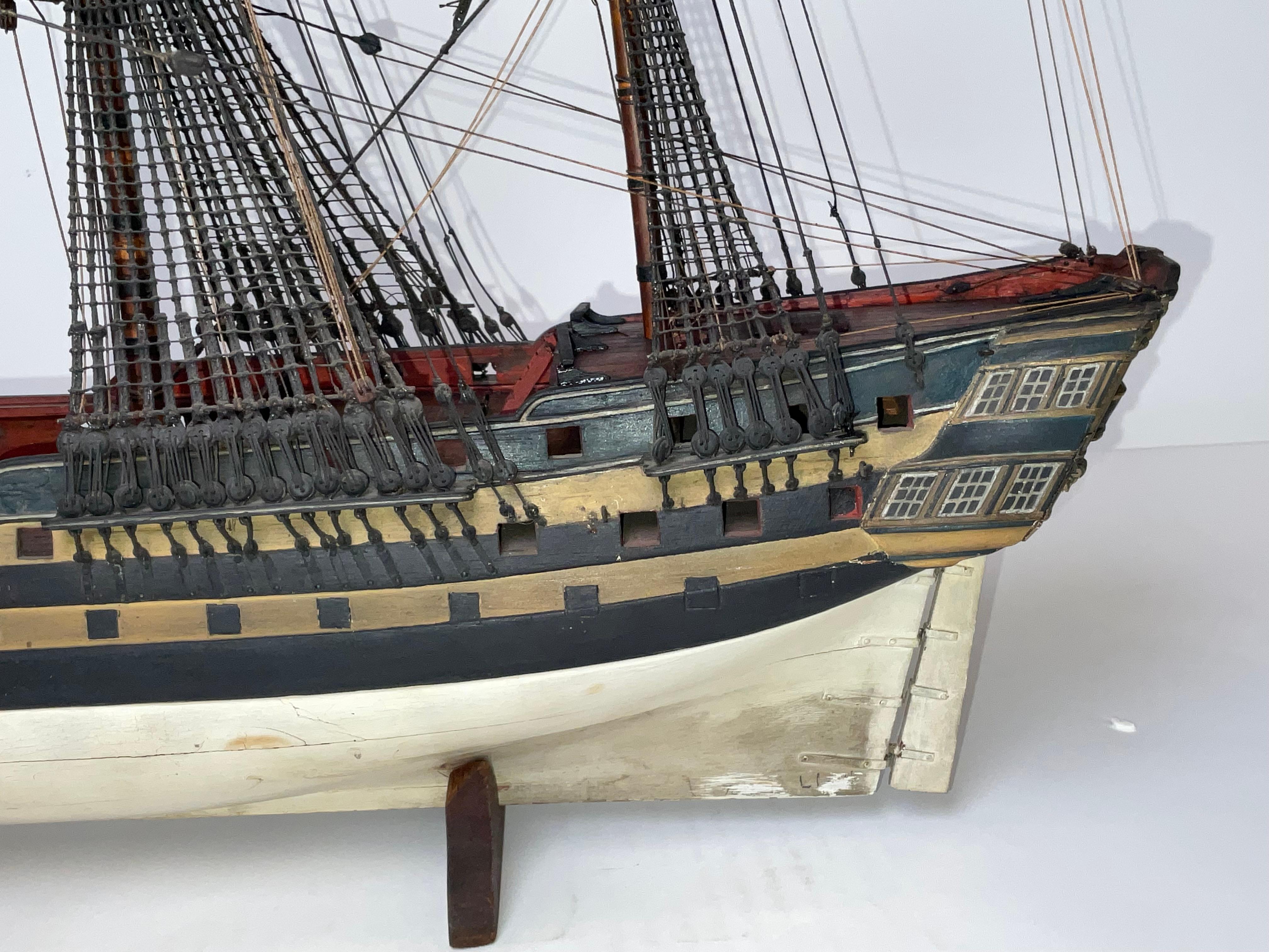 Modèle ancien d'une frise anglaise en vente 14