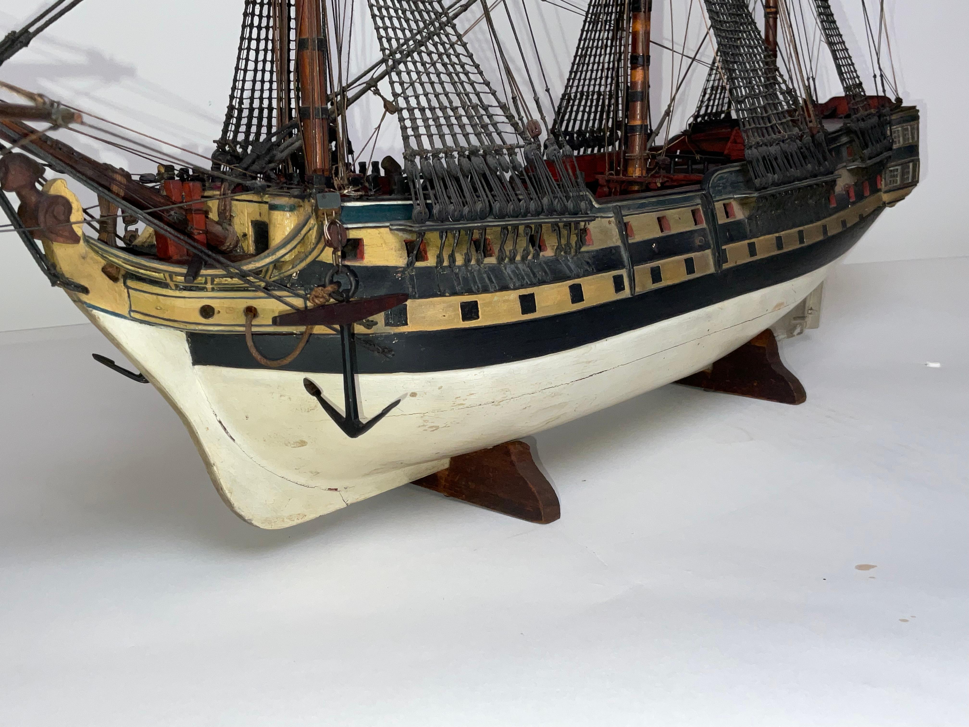 Modèle ancien d'une frise anglaise en vente 15