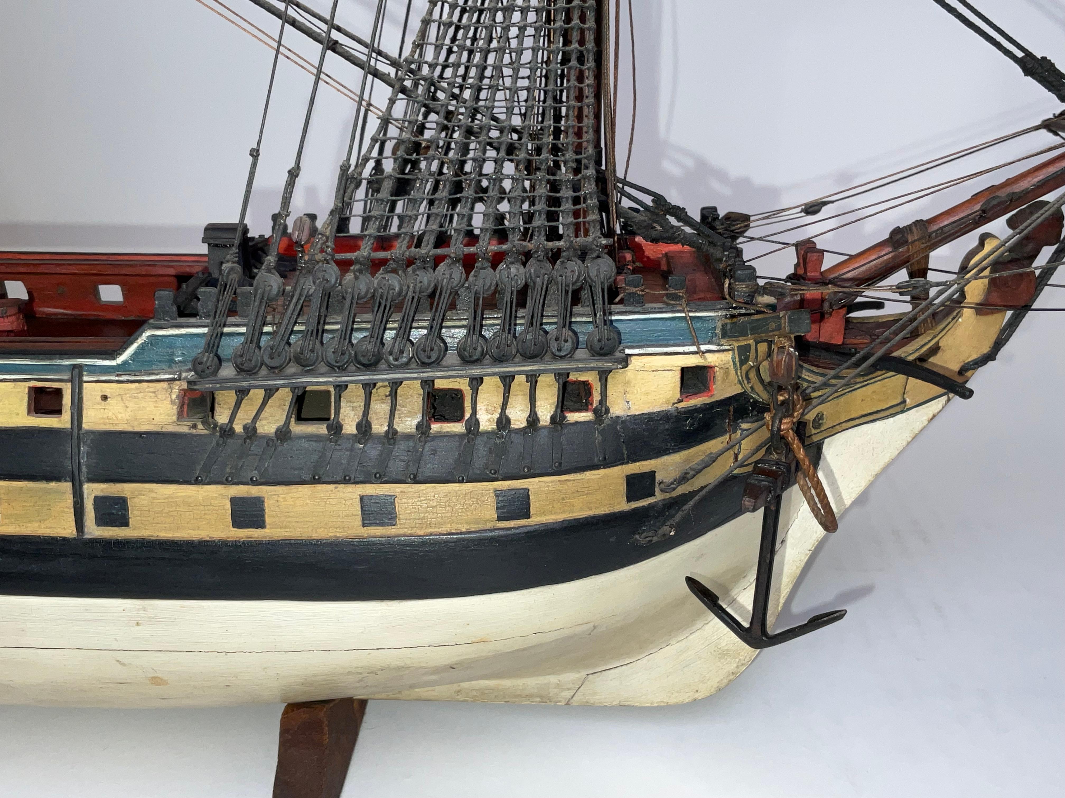 Modèle ancien d'une frise anglaise en vente 1