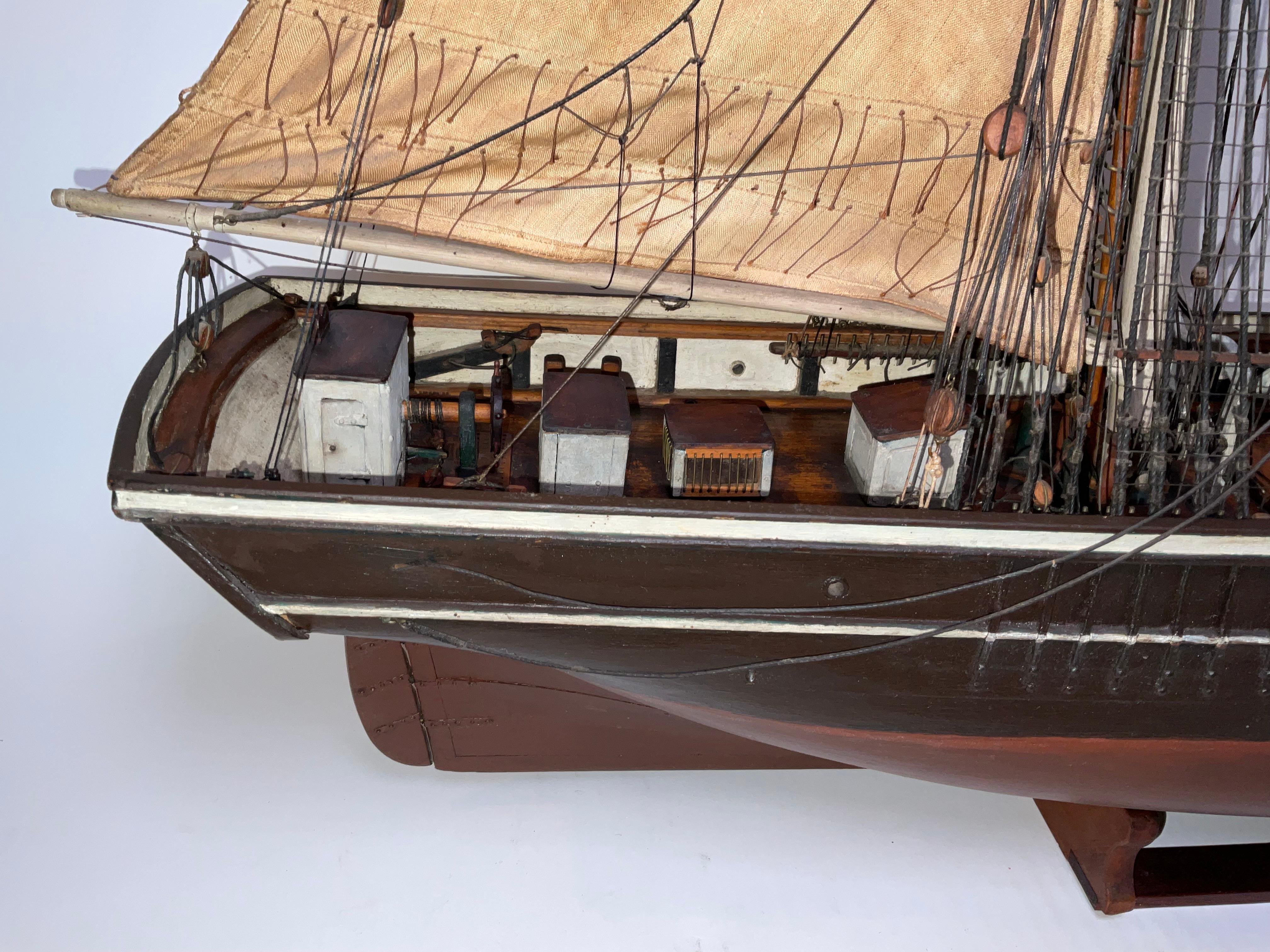 Antico modello del brigantino Bertha in vendita 8