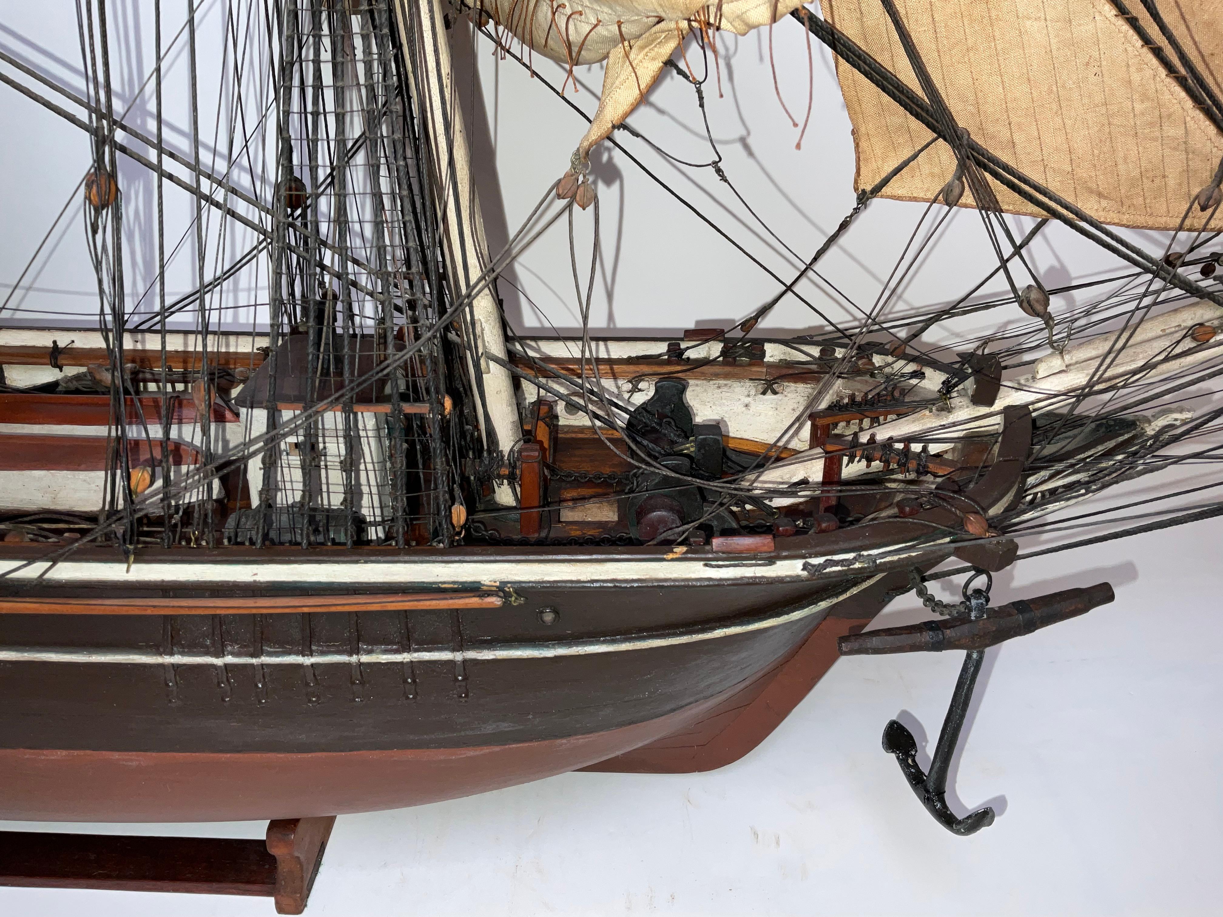 Legno Antico modello del brigantino Bertha in vendita