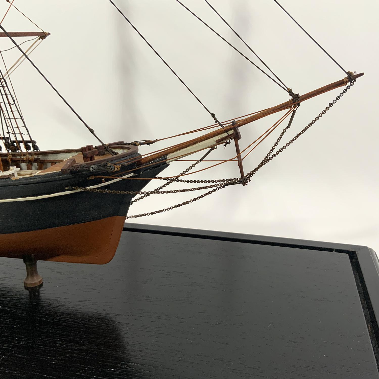 Antique Model of the Brig Volante In Excellent Condition For Sale In Norwell, MA