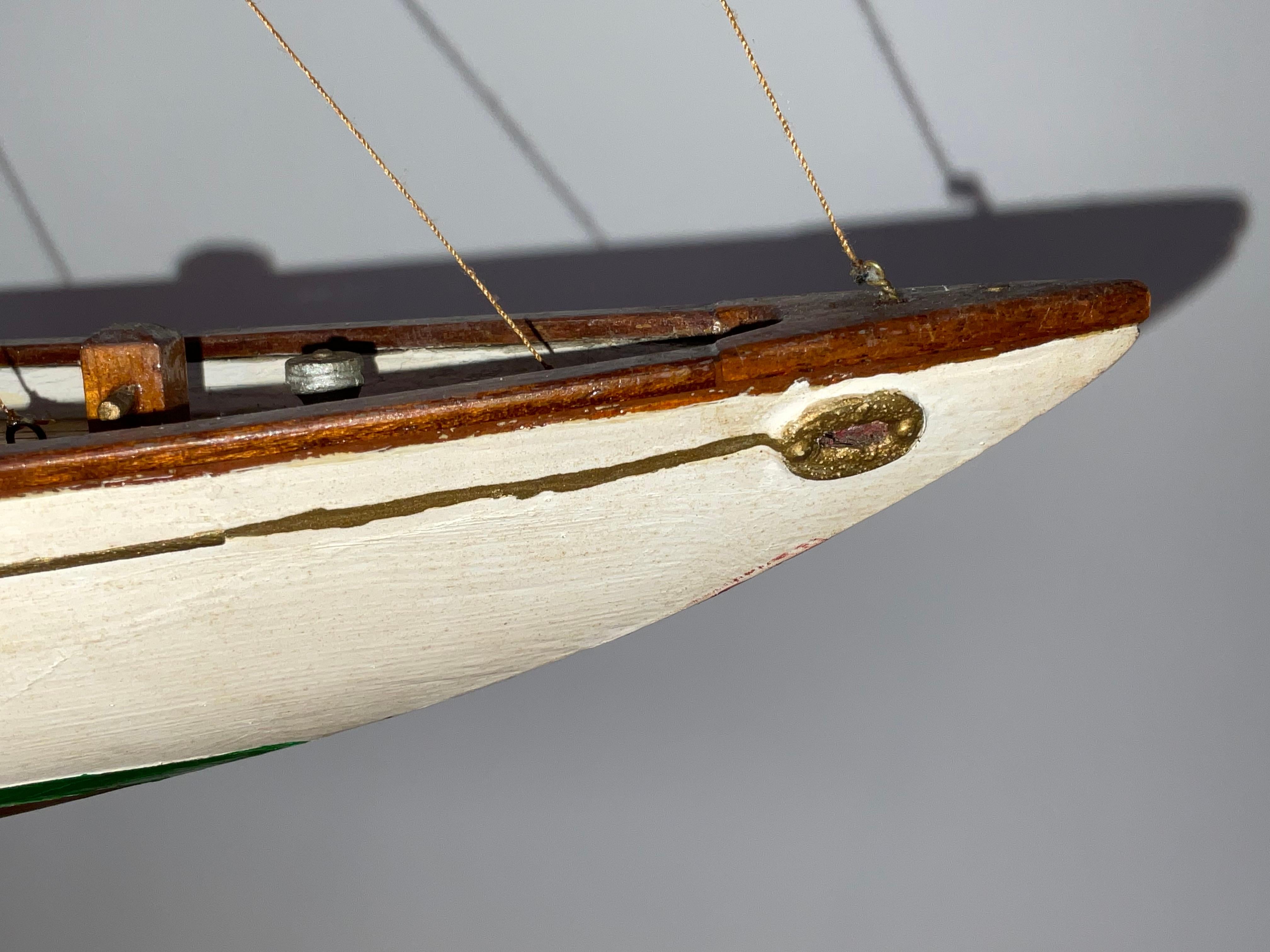 Modèle ancien du yacht allemand Meteor en vente 14