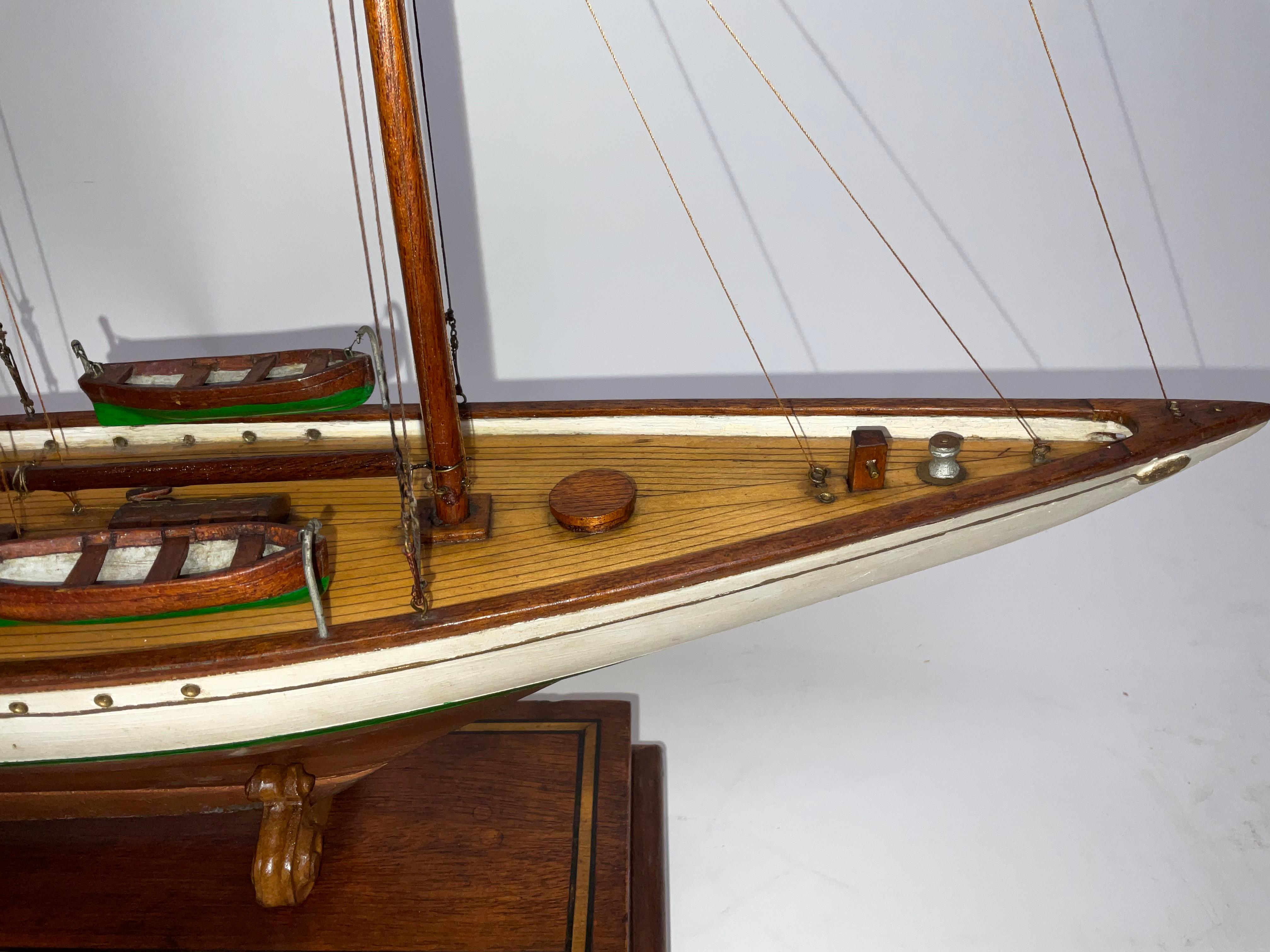 Début du 20ème siècle Modèle ancien du yacht allemand Meteor en vente