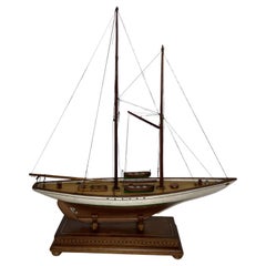 Modello antico dello yacht tedesco Meteor