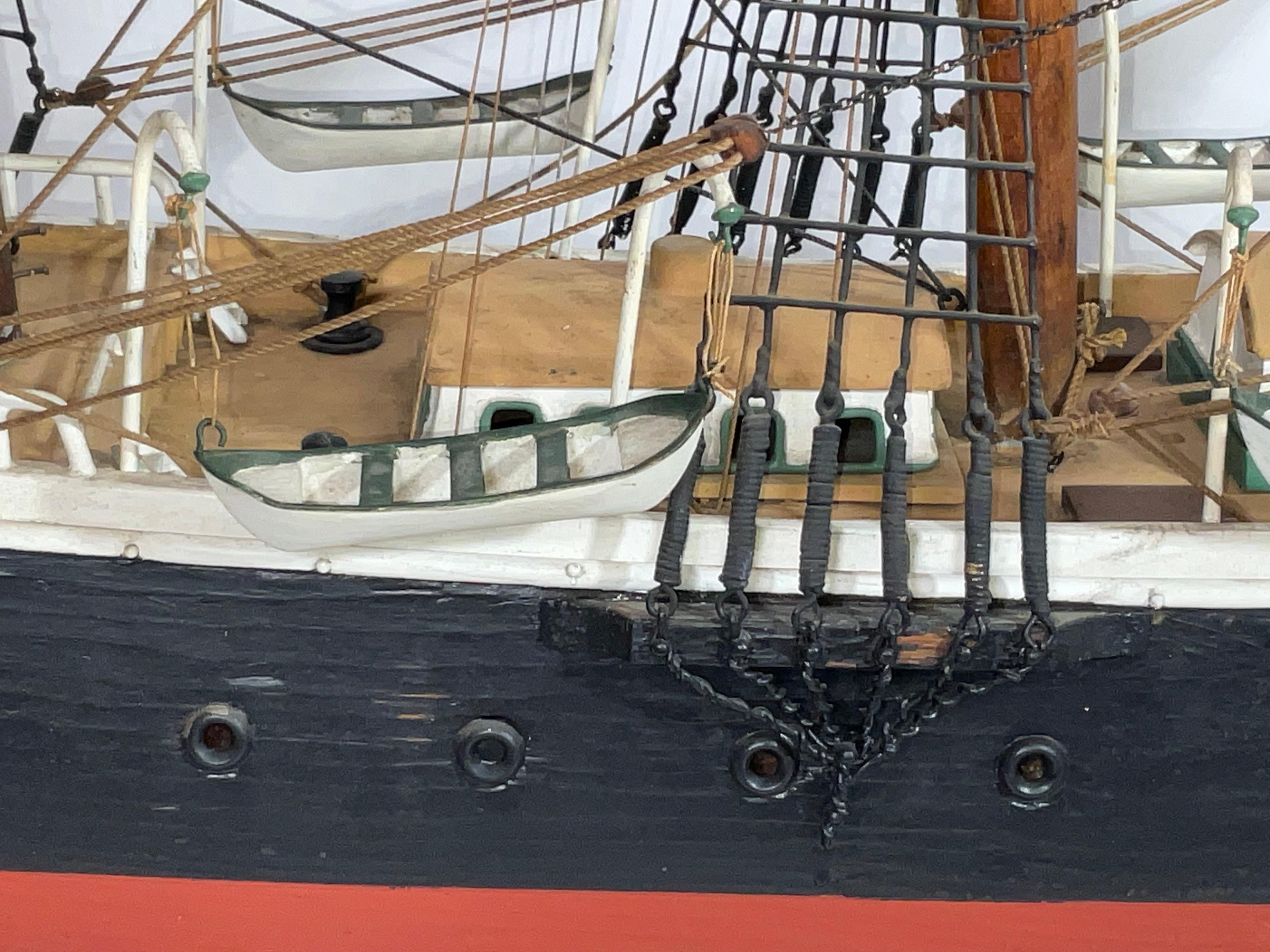 Modèle ancien de la barque à voile Argo en vente 1