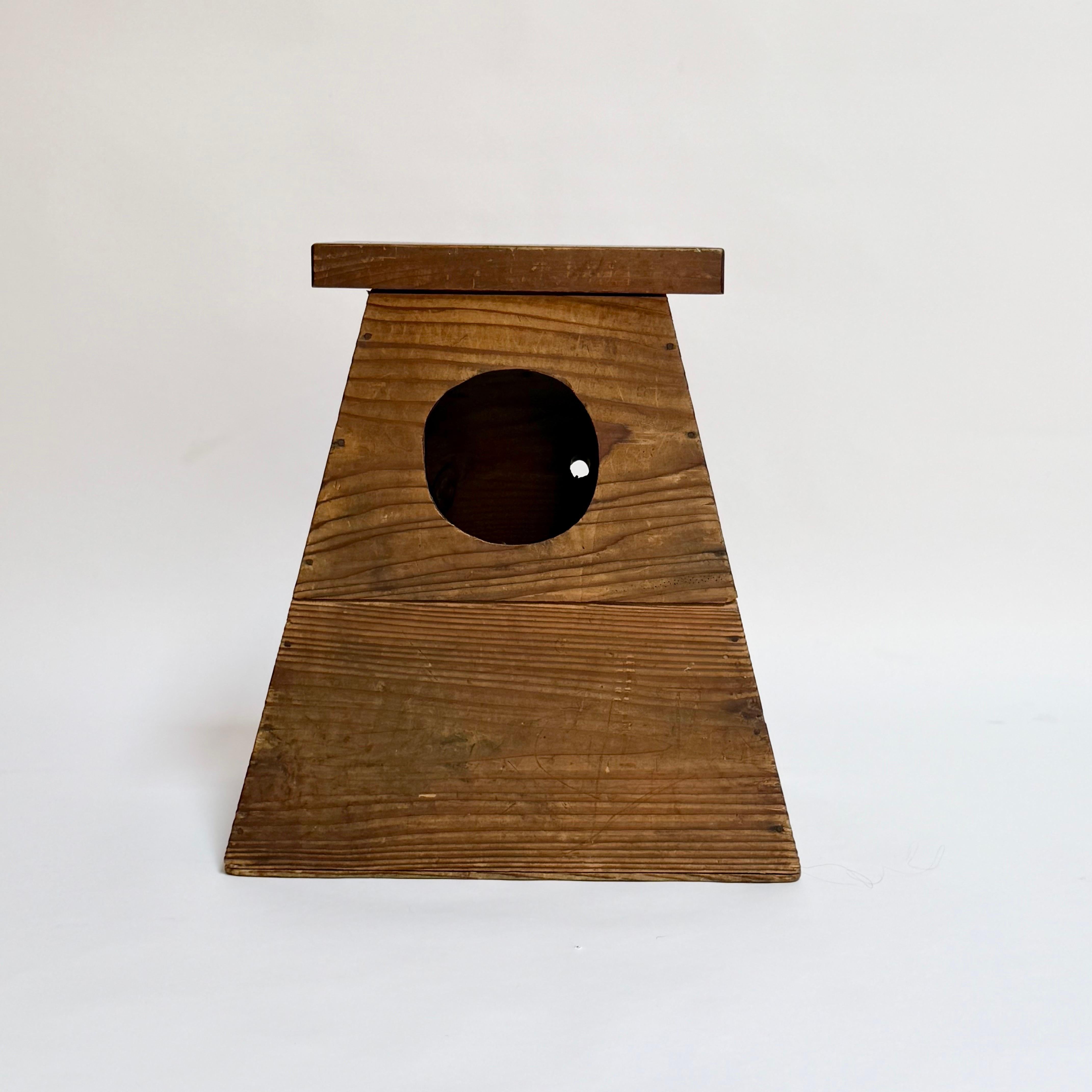 Antique Modernist Japanese Shopkeepers Stool In Good Condition For Sale In Oakland, CA