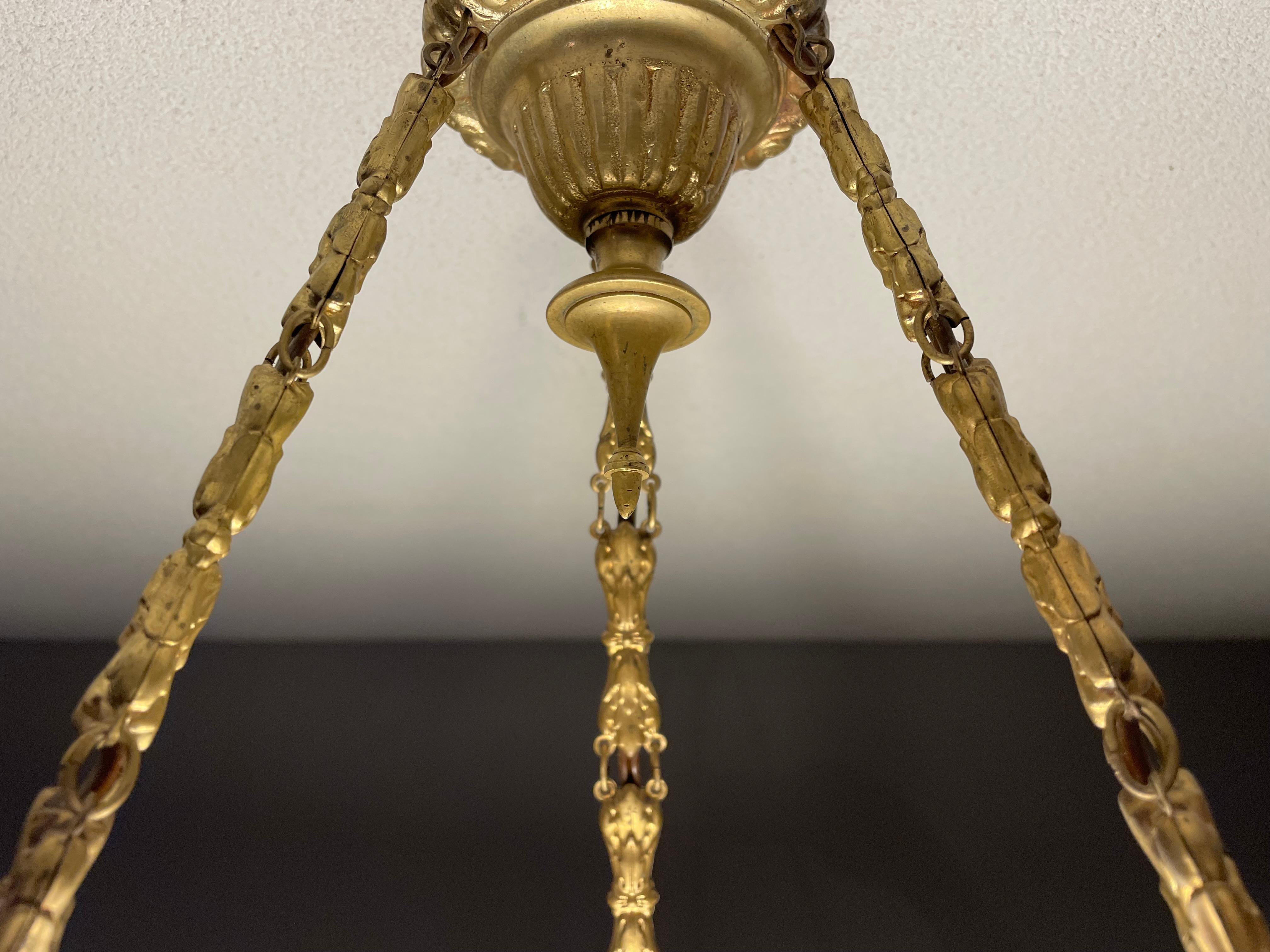 Antike, Modest Size 3 Licht-Hängelampe/Kronleuchter aus Alabaster und vergoldeter Bronzerahmen 3